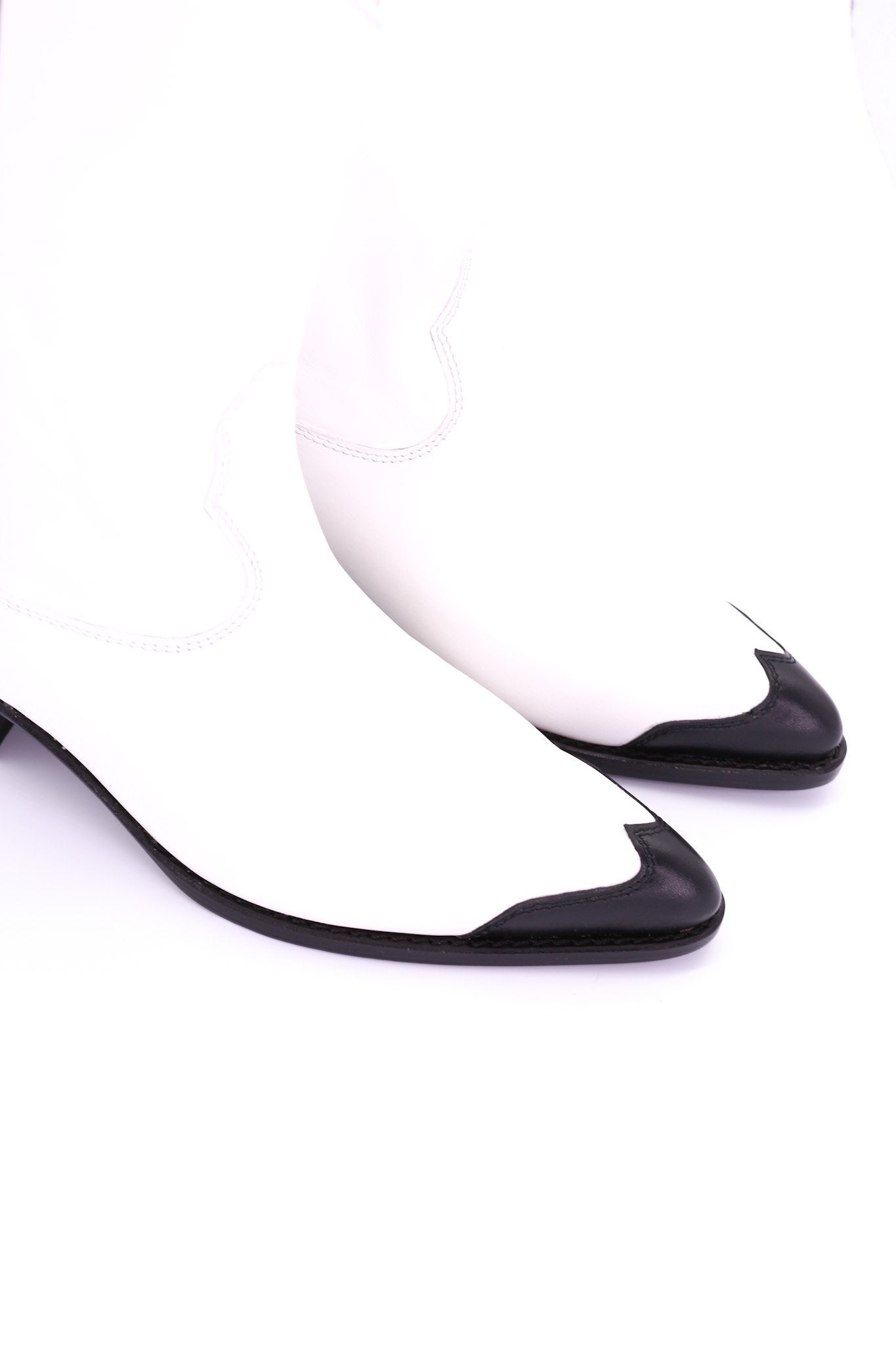 BLACK WHITE CLEAN COWBOY BOOTS CHARLY - MOMO STUDIO BERLIN - Berlin Concept Store - sustainable & ethical fashion