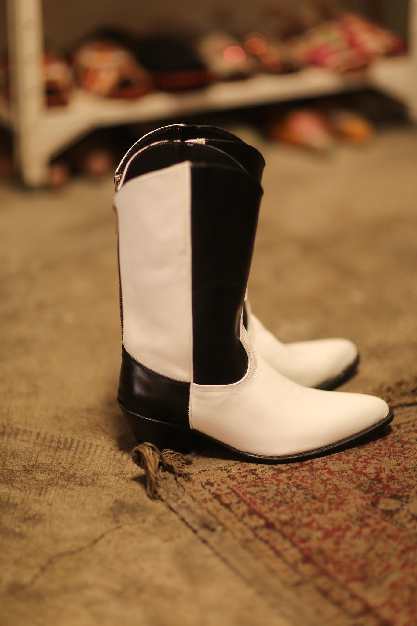 BLACK WHITE WESTERN BOOTS GILA - MOMO STUDIO BERLIN - Berlin Concept Store - sustainable & ethical fashion