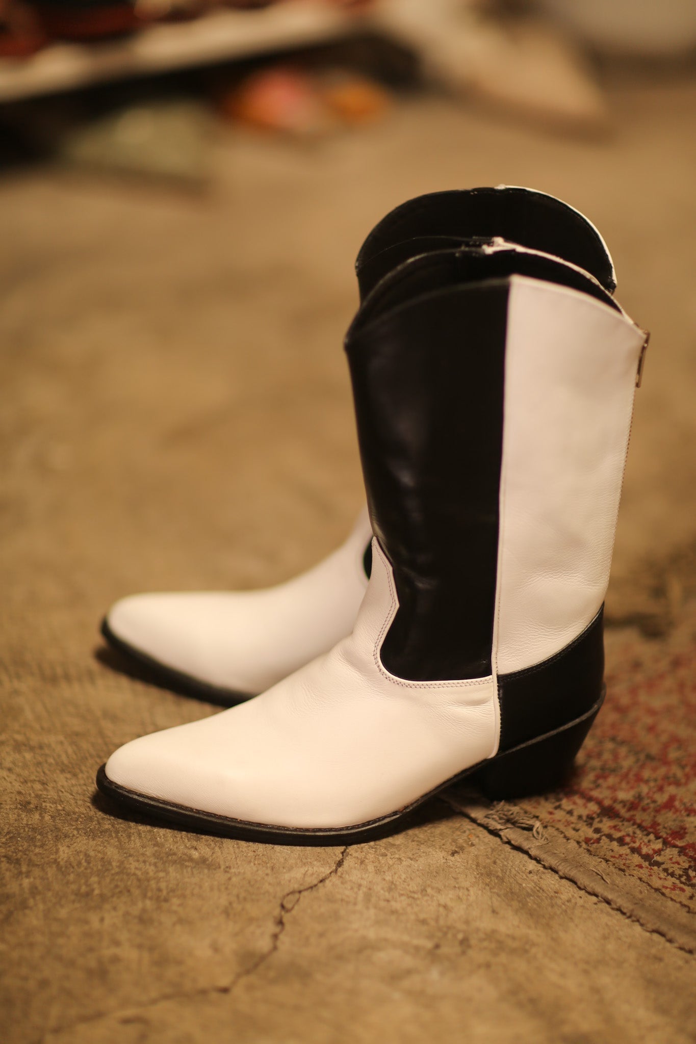 BLACK WHITE WESTERN BOOTS GILA - MOMO STUDIO BERLIN - Berlin Concept Store - sustainable & ethical fashion