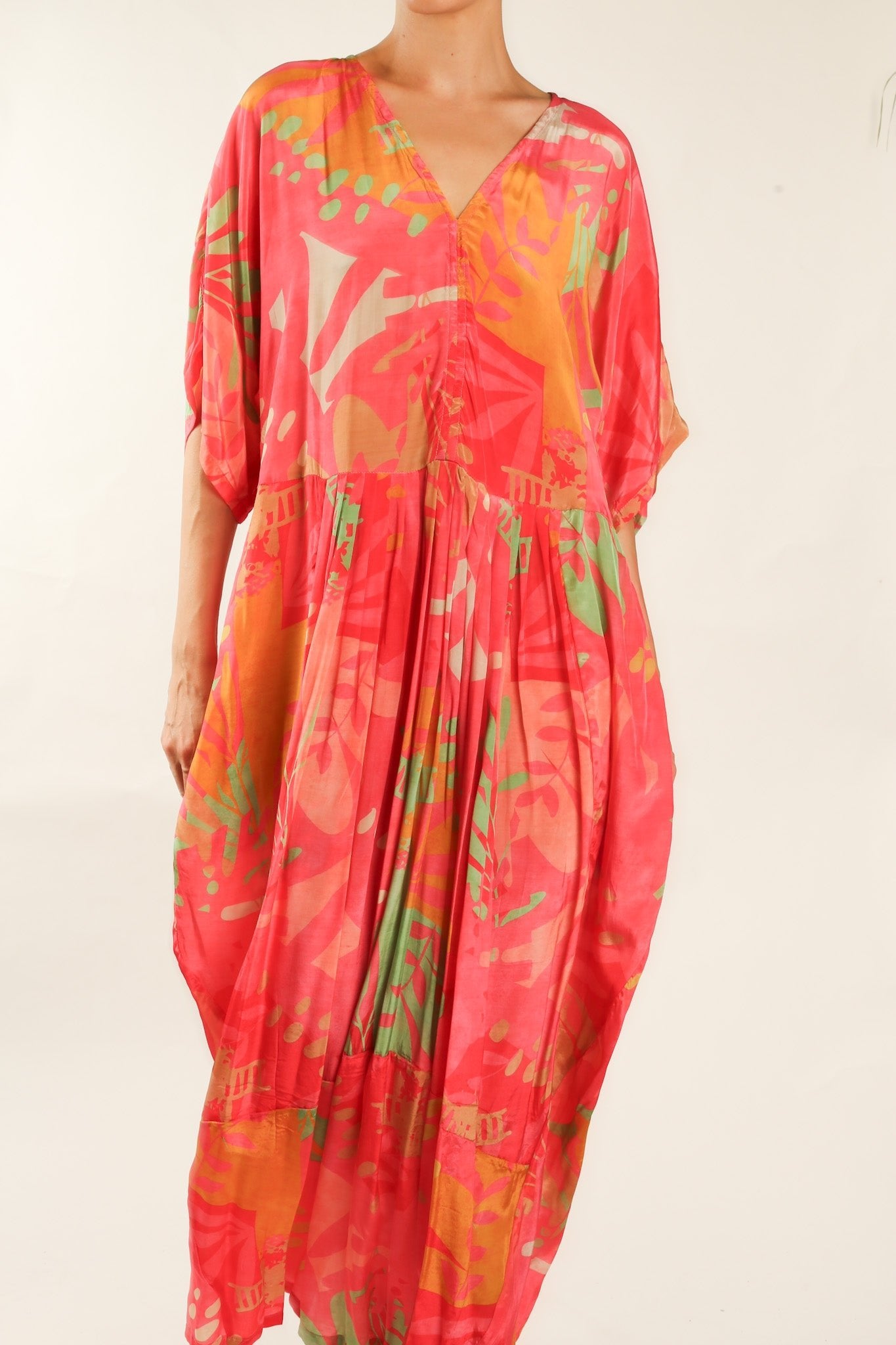 BLOCK PRINT SILK KAFTAN DRESS LIA - MOMO STUDIO BERLIN - Berlin Concept Store - sustainable & ethical fashion