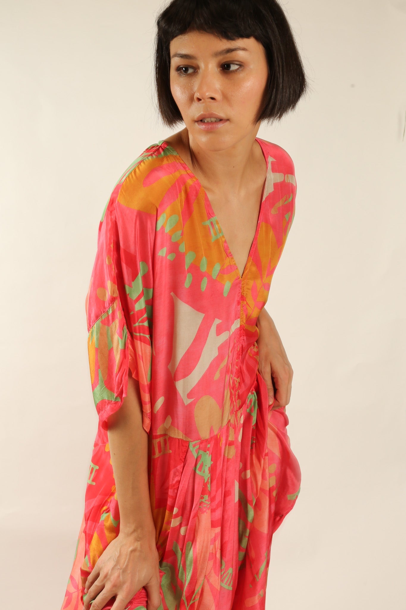 BLOCK PRINT SILK KAFTAN DRESS LIA - MOMO STUDIO BERLIN - Berlin Concept Store - sustainable & ethical fashion