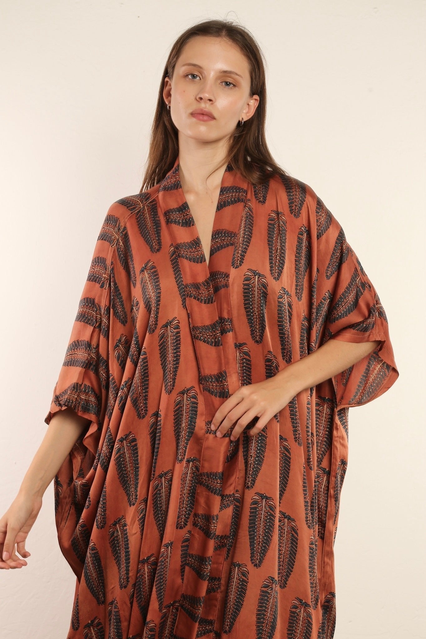 BROWN PLUME KIMONO SRISA - MOMO STUDIO BERLIN - Berlin Concept Store - sustainable & ethical fashion