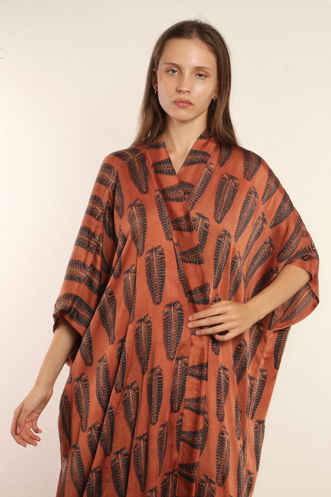 BROWN PLUME KIMONO SRISA - MOMO STUDIO BERLIN - Berlin Concept Store - sustainable & ethical fashion