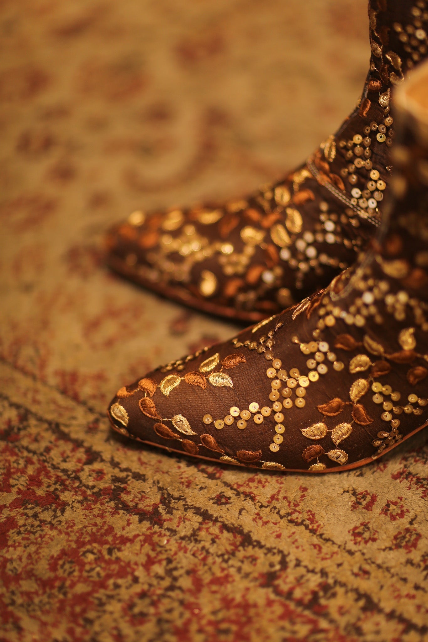 BROWN SEQUIN EMBROIDERED BOOTS - MOMO STUDIO BERLIN - Berlin Concept Store - sustainable & ethical fashion