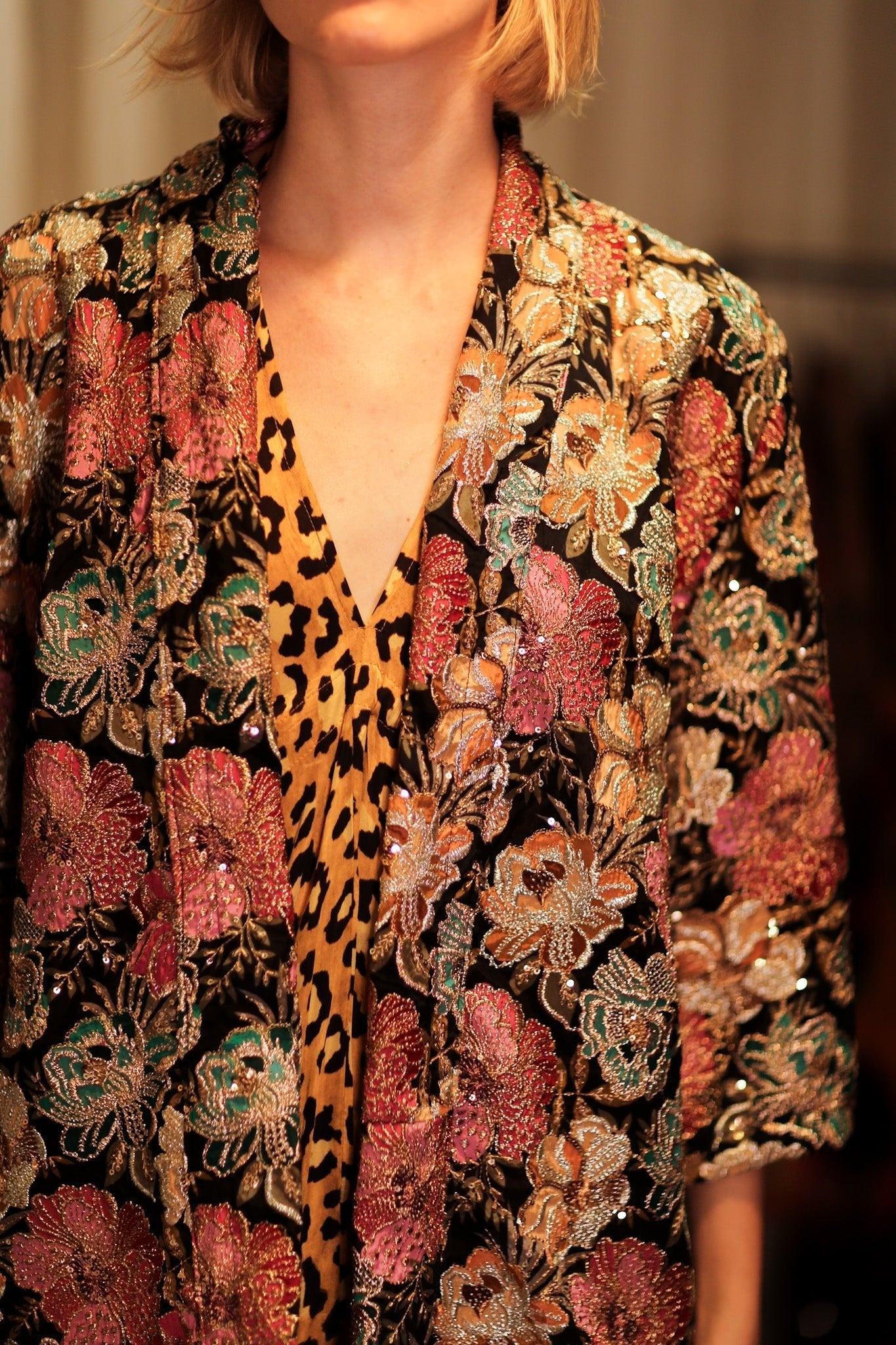 CARINE EMBROIDERED SILK KIMONO MULTI FLOWER - MOMO STUDIO BERLIN - Berlin Concept Store - sustainable & ethical fashion