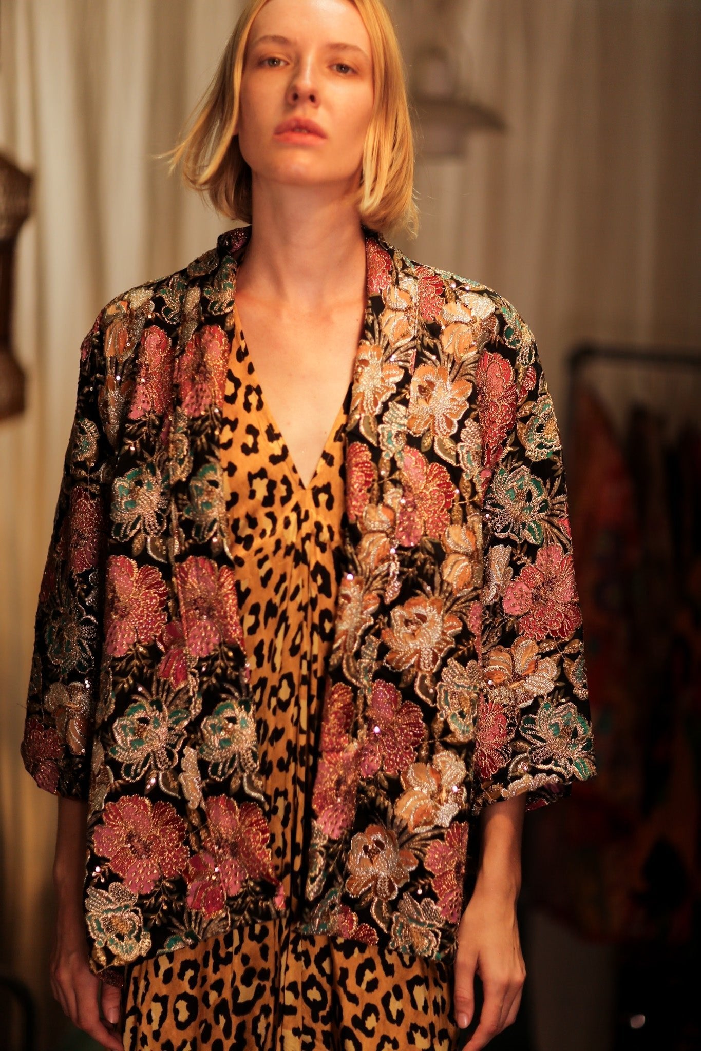 CARINE EMBROIDERED SILK KIMONO MULTI FLOWER - MOMO STUDIO BERLIN - Berlin Concept Store - sustainable & ethical fashion