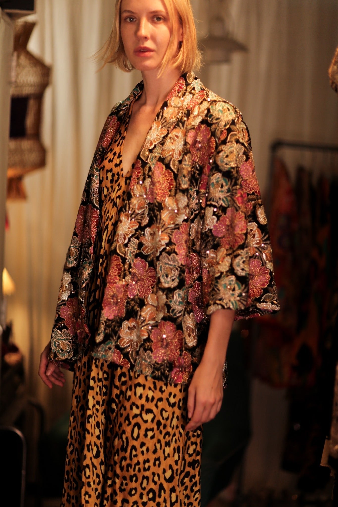 CARINE EMBROIDERED SILK KIMONO MULTI FLOWER - MOMO STUDIO BERLIN - Berlin Concept Store - sustainable & ethical fashion