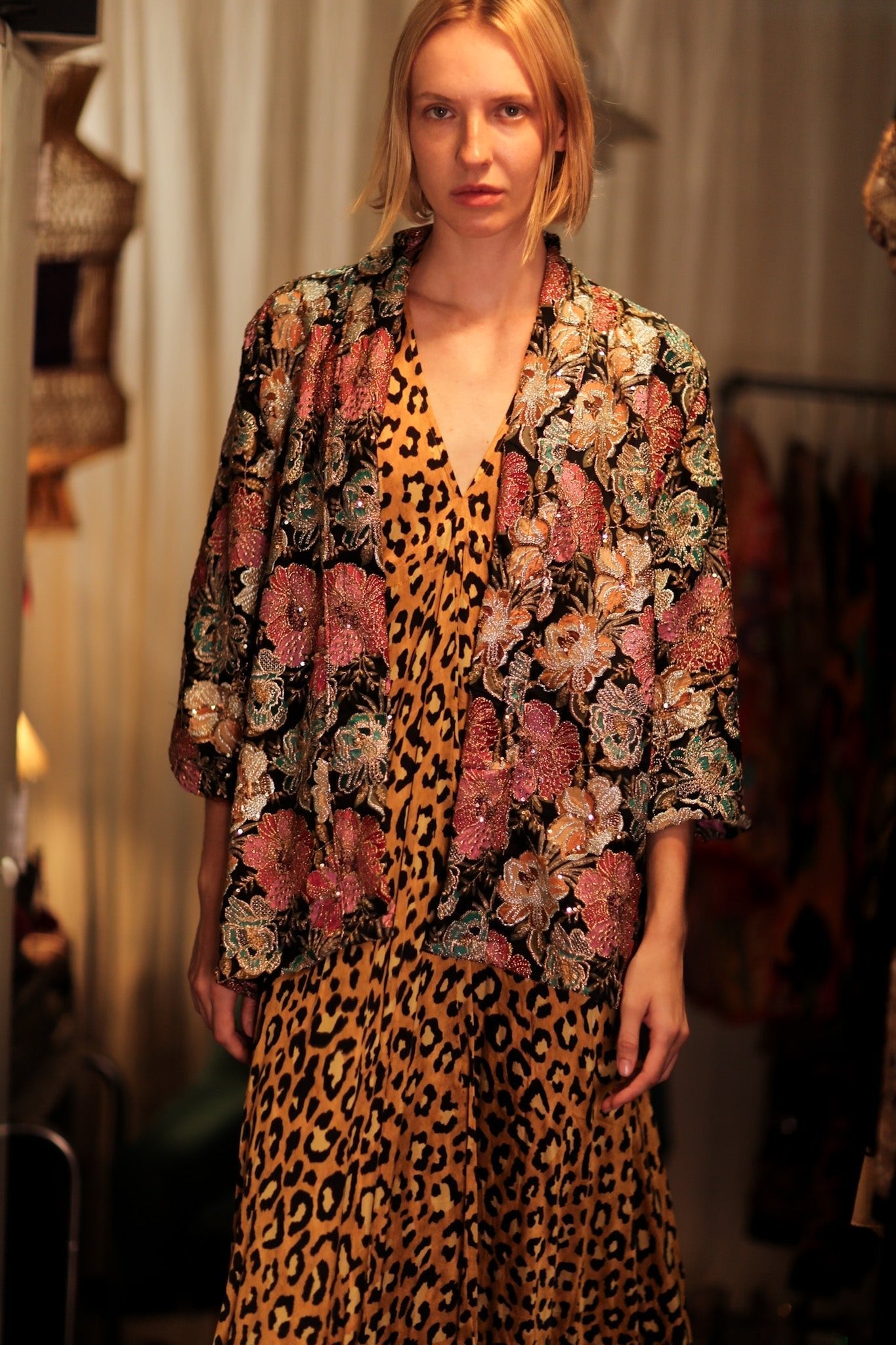 CARINE EMBROIDERED SILK KIMONO MULTI FLOWER - MOMO STUDIO BERLIN - Berlin Concept Store - sustainable & ethical fashion