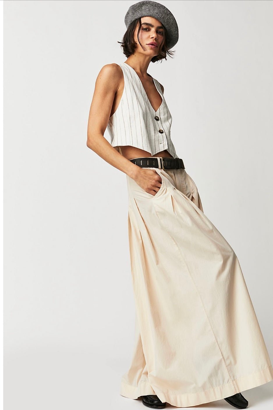 CASSIA PLEATED TROUSERS WIDE LEG PANTS - MOMO STUDIO BERLIN - Berlin Concept Store - sustainable & ethical fashion