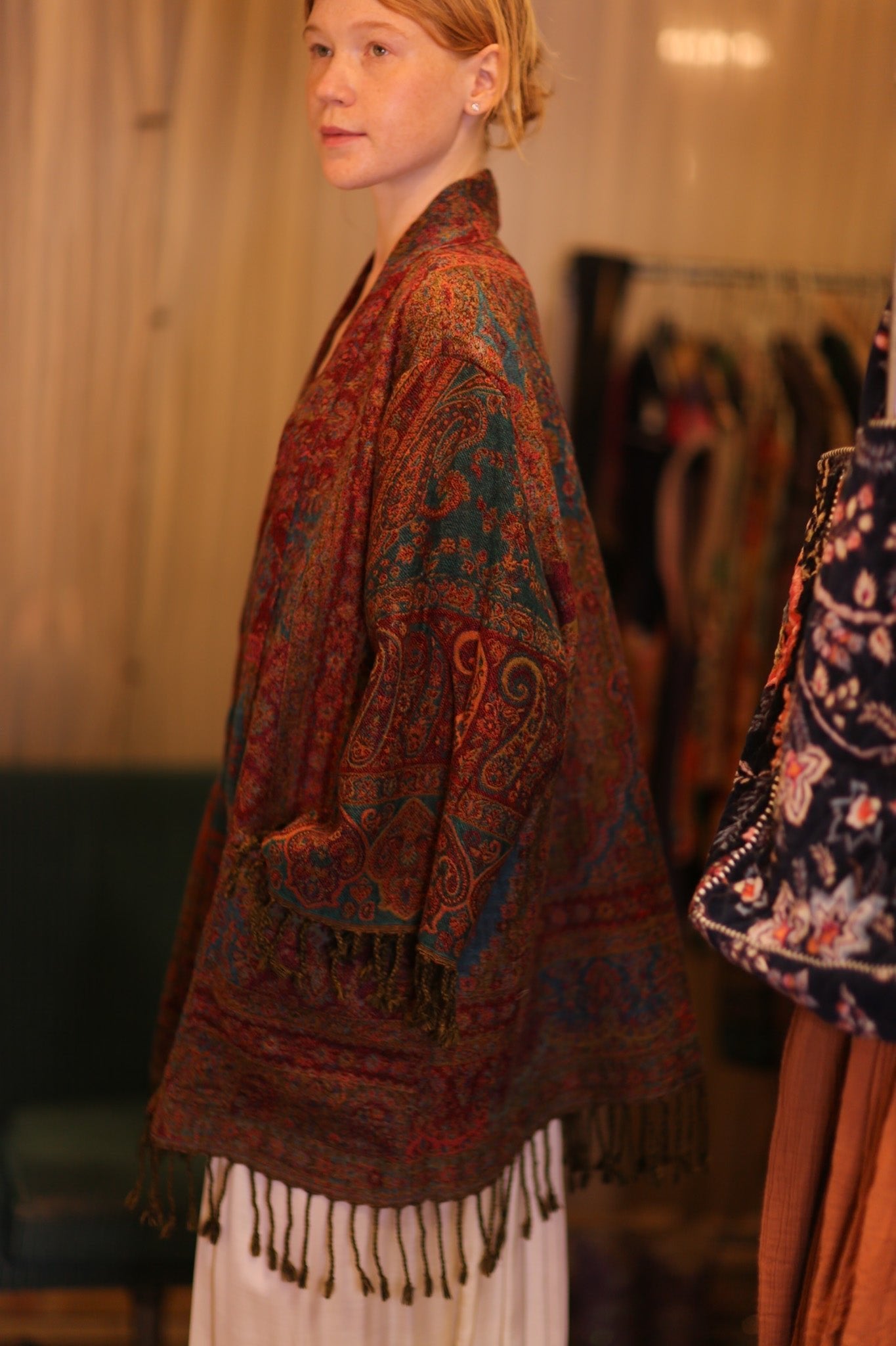 CONE PATTERN EMBROIDERED COTTON WOOL SHAWL HAYSHAN - MOMO STUDIO BERLIN - Berlin Concept Store - sustainable & ethical fashion