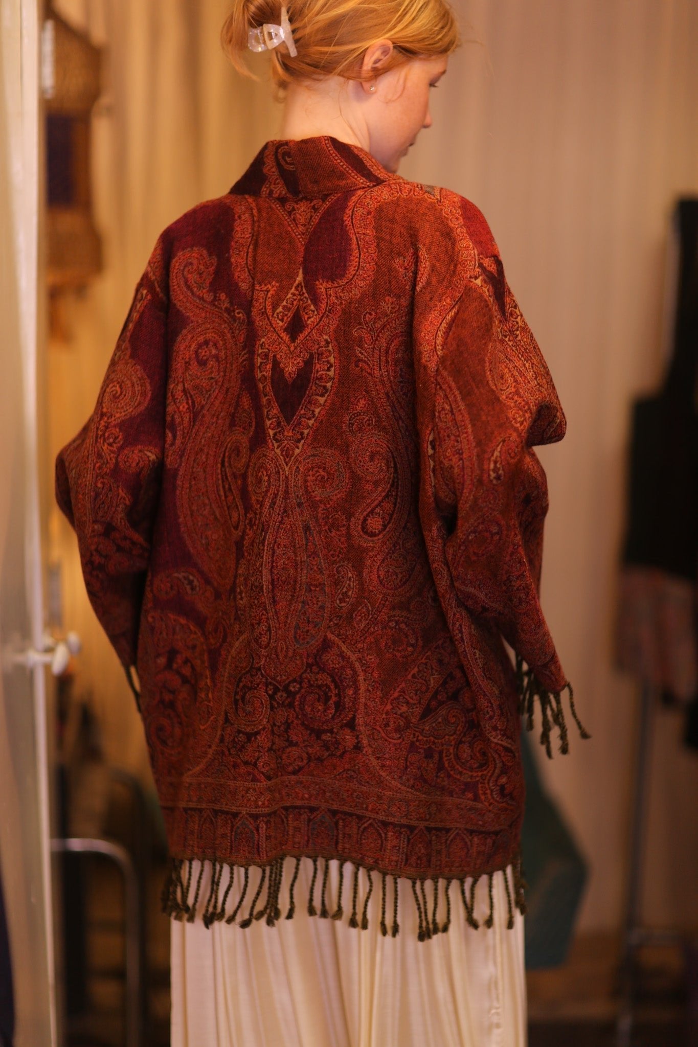 CONE PATTERN EMBROIDERED SHAWL COTTON WOOL HARMONY - MOMO STUDIO BERLIN - Berlin Concept Store - sustainable & ethical fashion