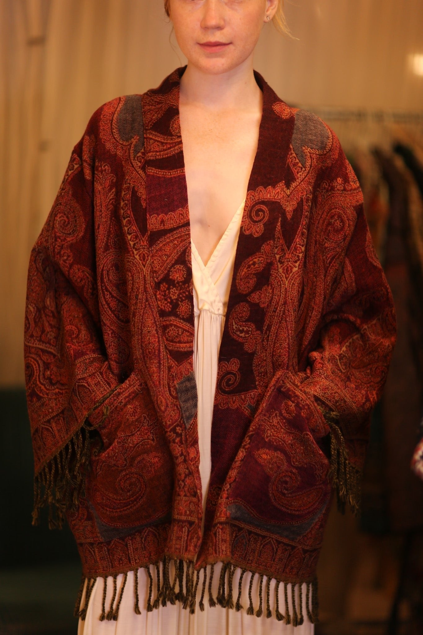 CONE PATTERN EMBROIDERED SHAWL COTTON WOOL HARMONY - MOMO STUDIO BERLIN - Berlin Concept Store - sustainable & ethical fashion