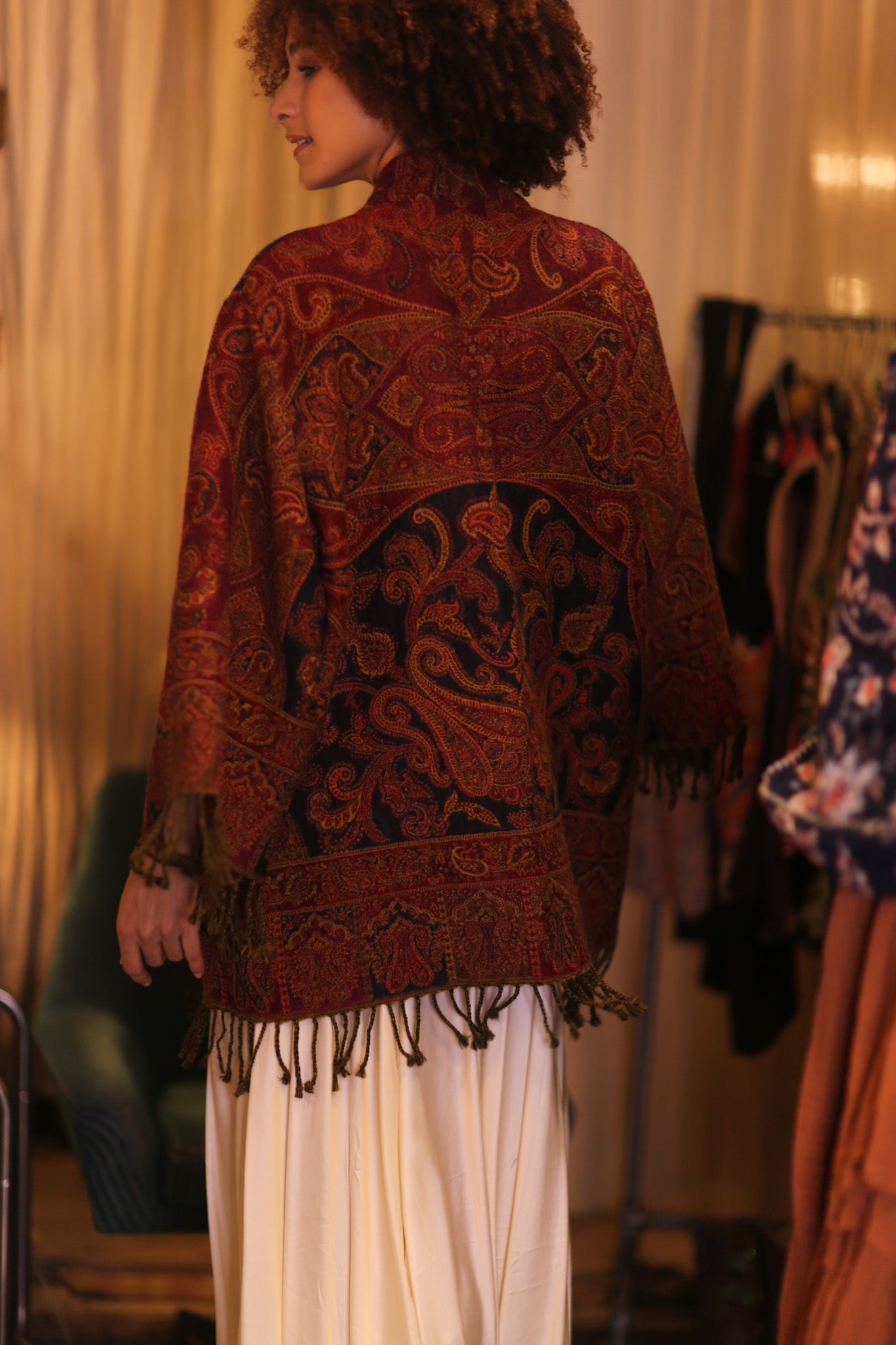 CONE PATTERNED EMBROIDERED COTTON WOOL SHAWL KIMONO NANCY - MOMO STUDIO BERLIN - Berlin Concept Store - sustainable & ethical fashion