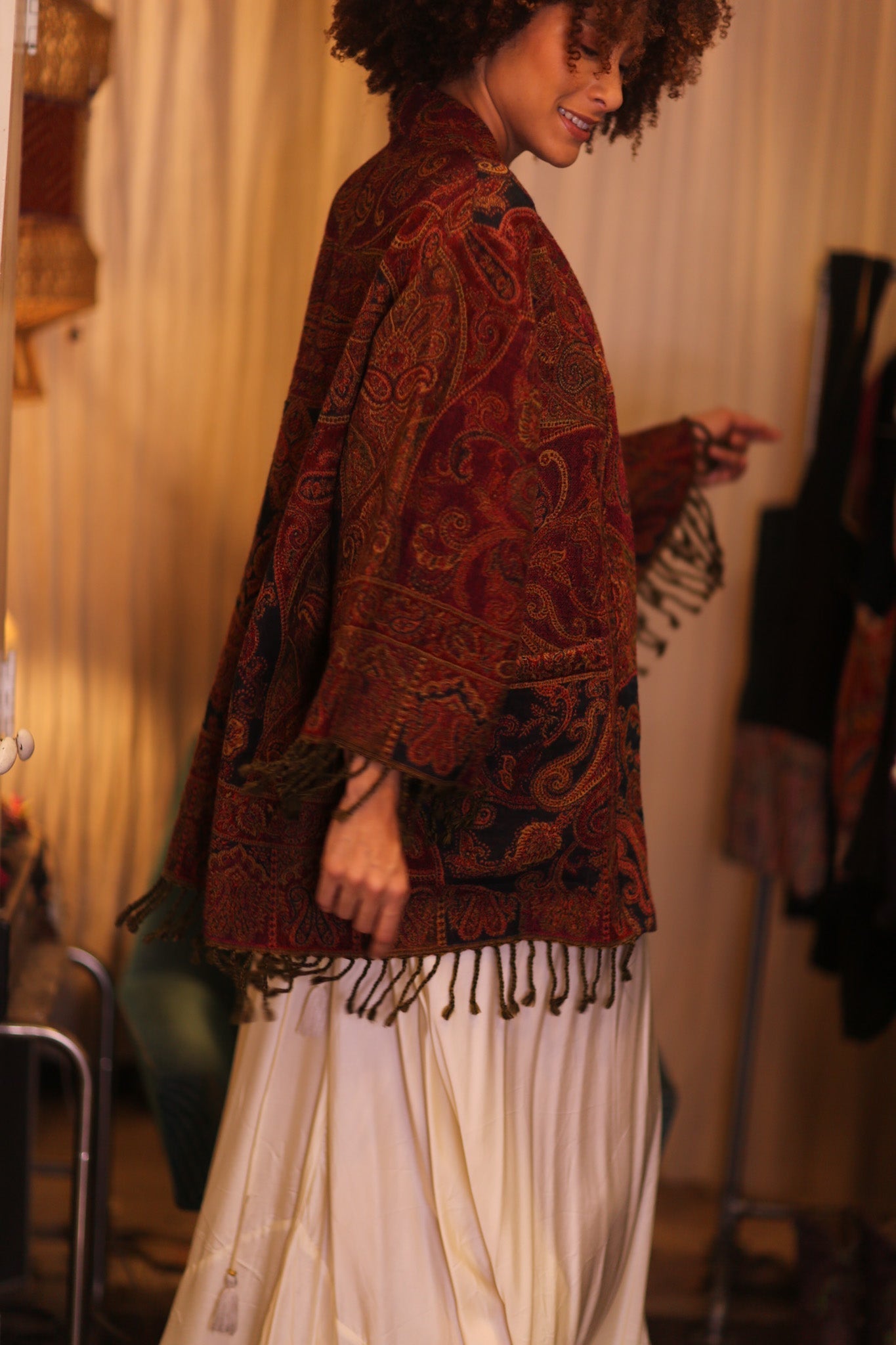 CONE PATTERNED EMBROIDERED COTTON WOOL SHAWL KIMONO NANCY - MOMO STUDIO BERLIN - Berlin Concept Store - sustainable & ethical fashion