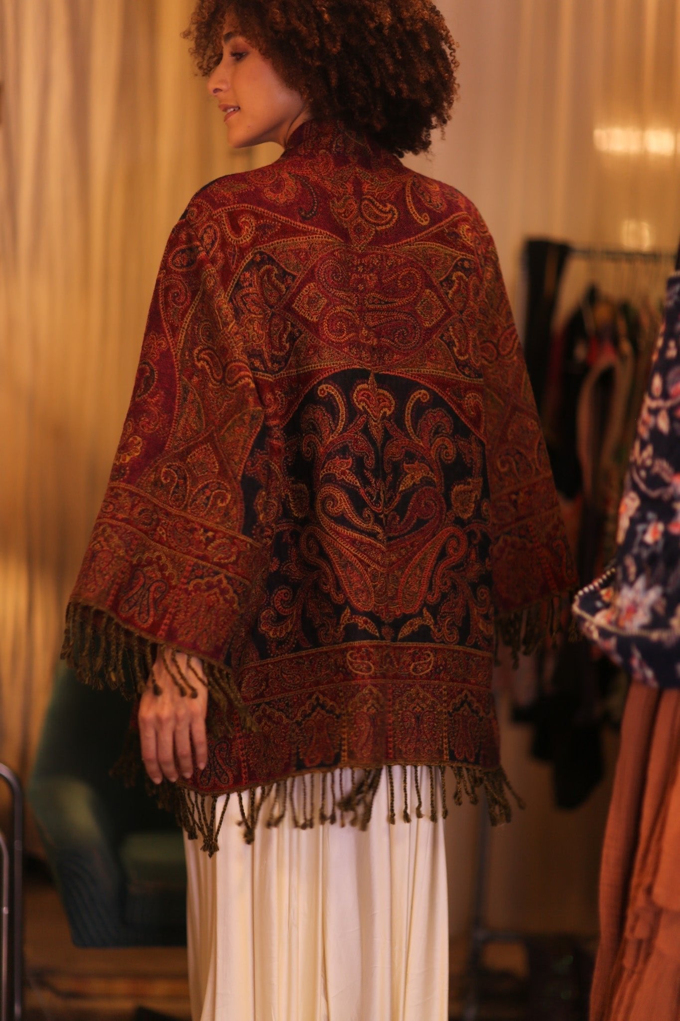 CONE PATTERNED EMBROIDERED COTTON WOOL SHAWL KIMONO NANCY - MOMO STUDIO BERLIN - Berlin Concept Store - sustainable & ethical fashion