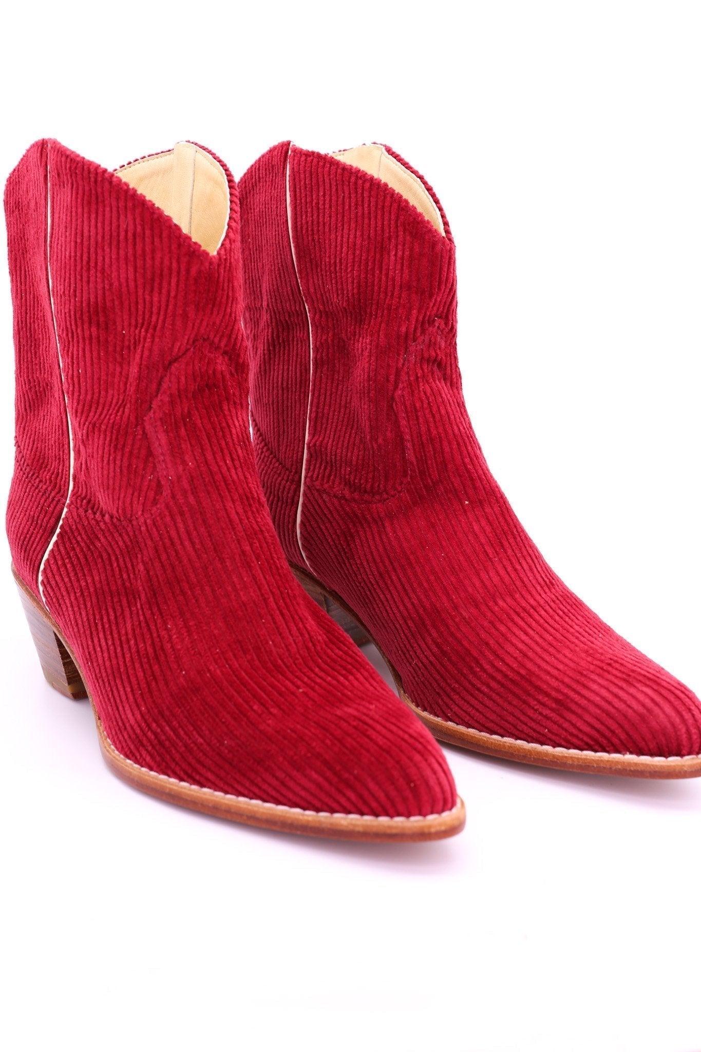 CORDUROY RED BOOTIES LINNEAH - MOMO STUDIO BERLIN - Berlin Concept Store - sustainable & ethical fashion