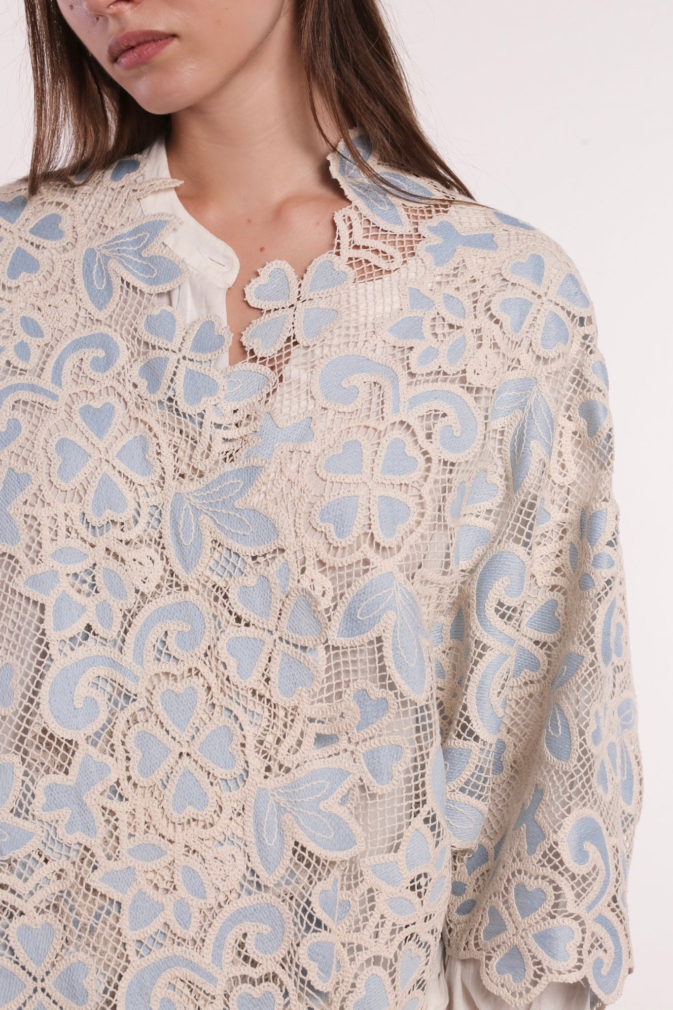 COTTTON LACE LIGHT BLUE FLOWER KIMONO - MOMO STUDIO BERLIN - Berlin Concept Store - sustainable & ethical fashion