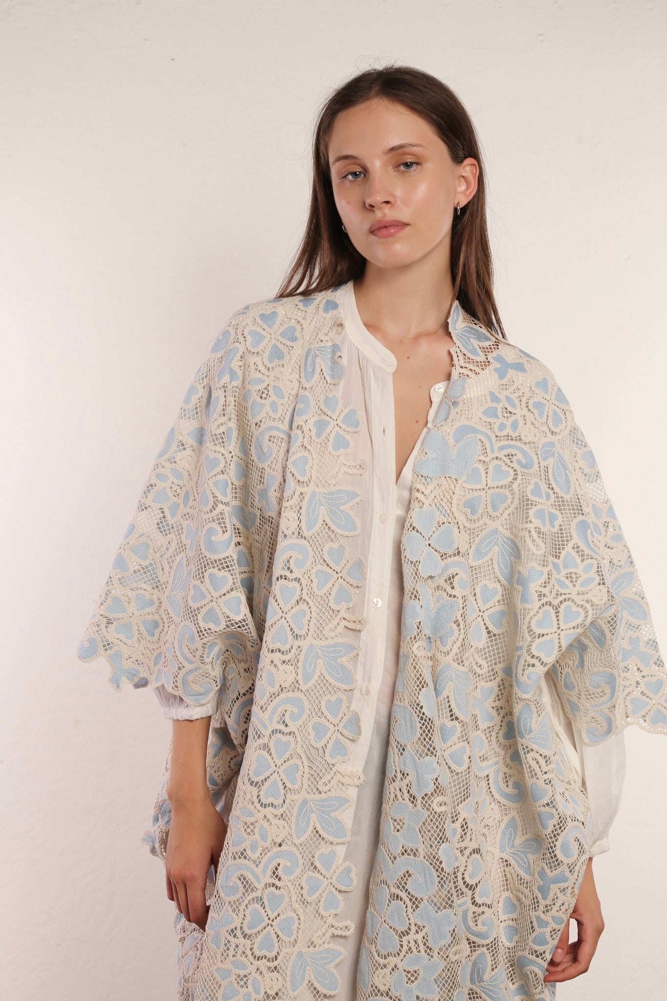 COTTTON LACE LIGHT BLUE FLOWER KIMONO - MOMO STUDIO BERLIN - Berlin Concept Store - sustainable & ethical fashion