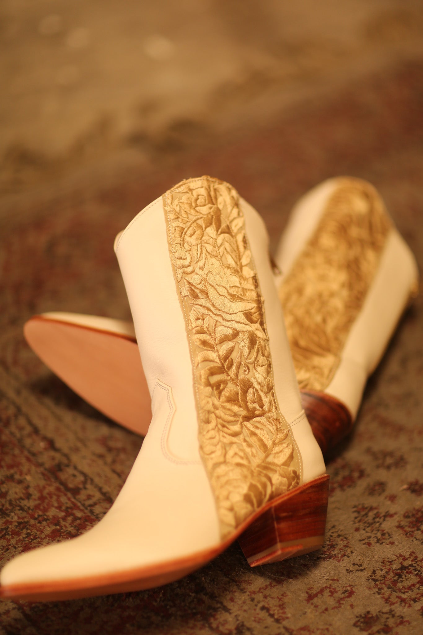 CREAM BORDER TRIM BOOTS AZRA - MOMO STUDIO BERLIN - Berlin Concept Store - sustainable & ethical fashion