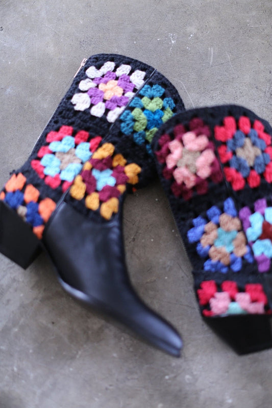 CROCHET BOOTS SYMILONE - MOMO STUDIO BERLIN - Berlin Concept Store - sustainable & ethical fashion