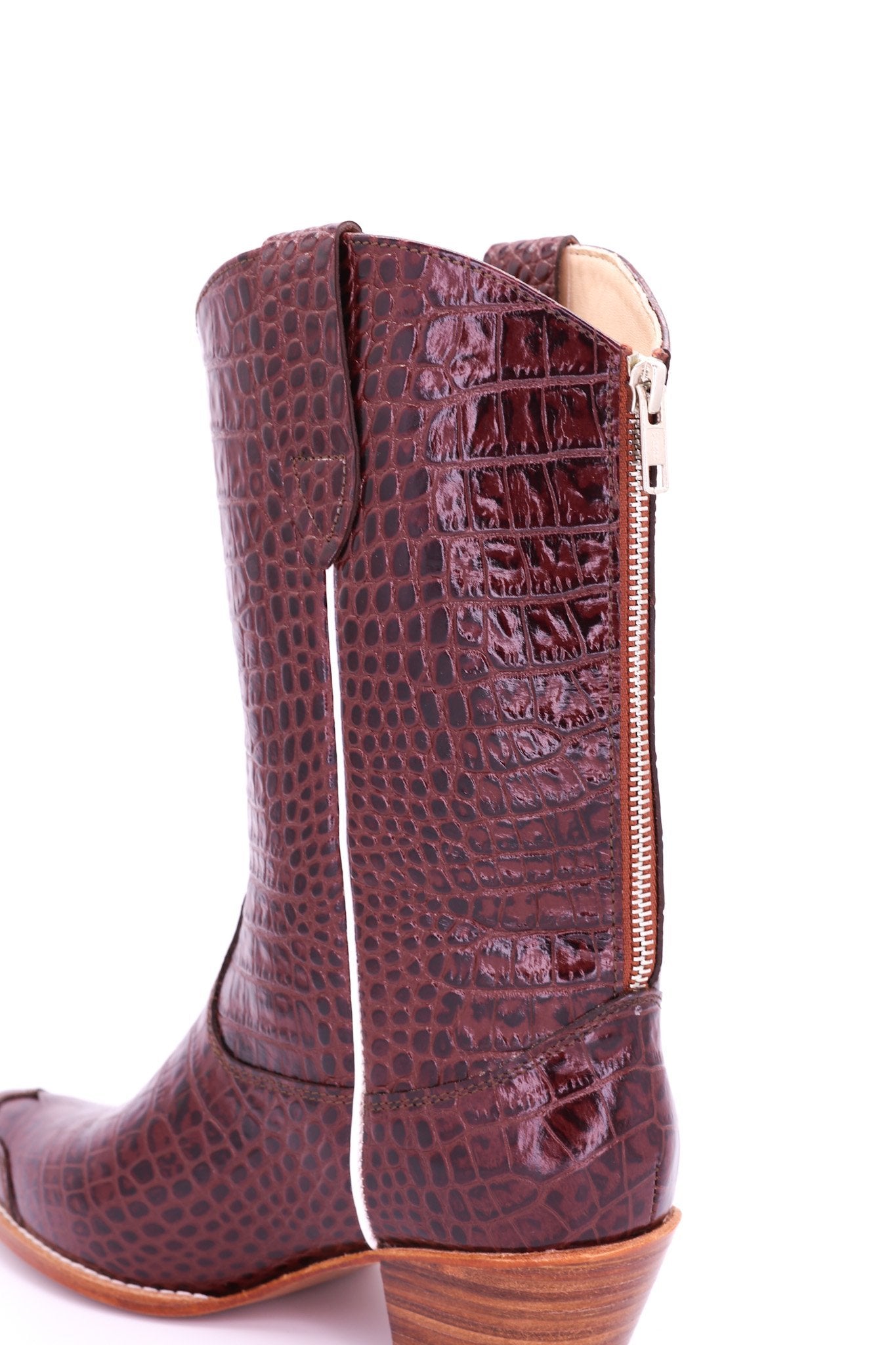 CROCODILE EMBOSSED CLEAN COWBOY BOOTS MICHELLE - MOMO STUDIO BERLIN - Berlin Concept Store - sustainable & ethical fashion