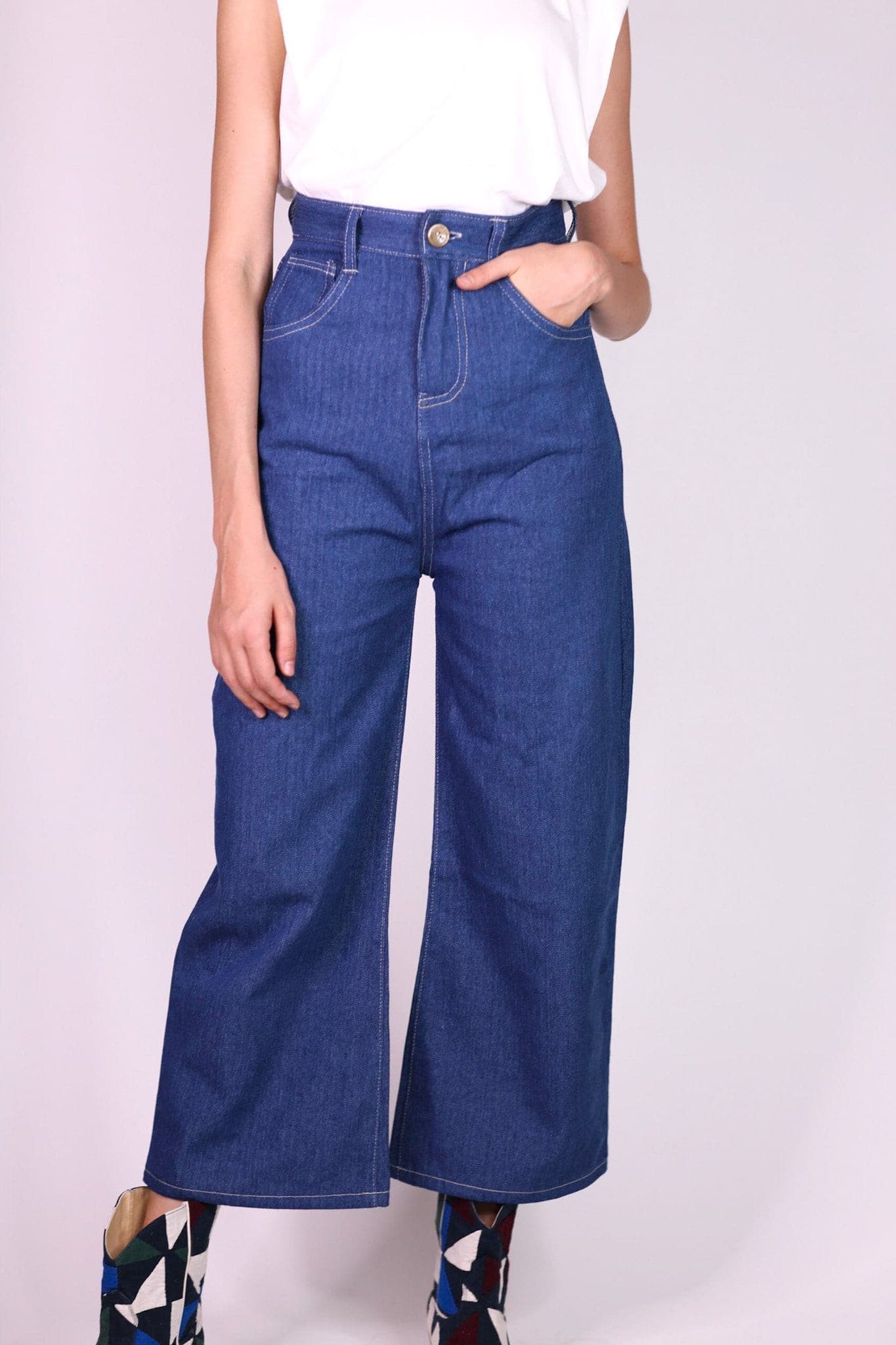 DENIM PANTS HILLARY - MOMO STUDIO BERLIN - Berlin Concept Store - sustainable & ethical fashion