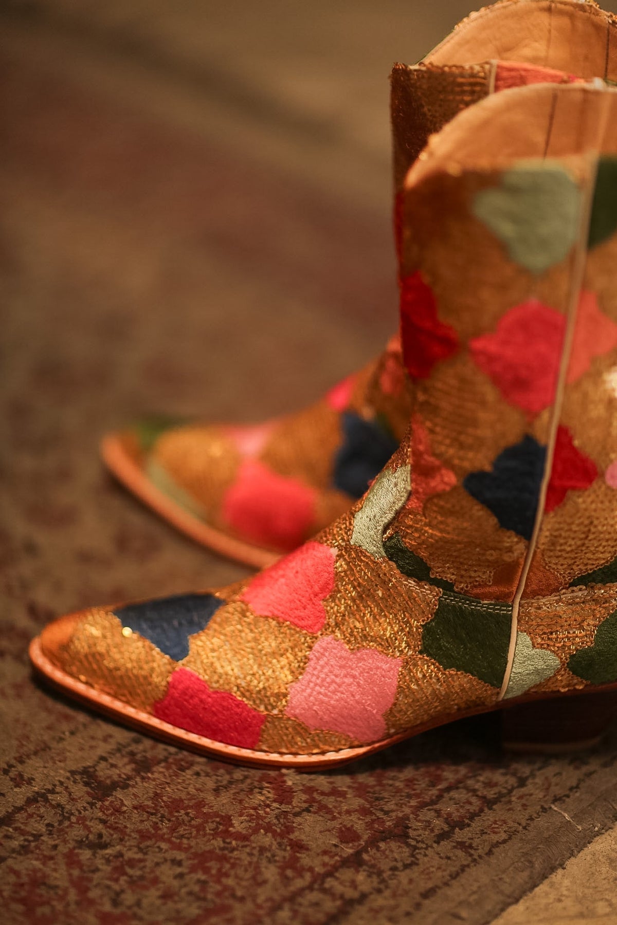 DIAMOND SEQUIN EMBROIDERED WESTERN BOOTS NILOTO - MOMO STUDIO BERLIN - Berlin Concept Store - sustainable & ethical fashion