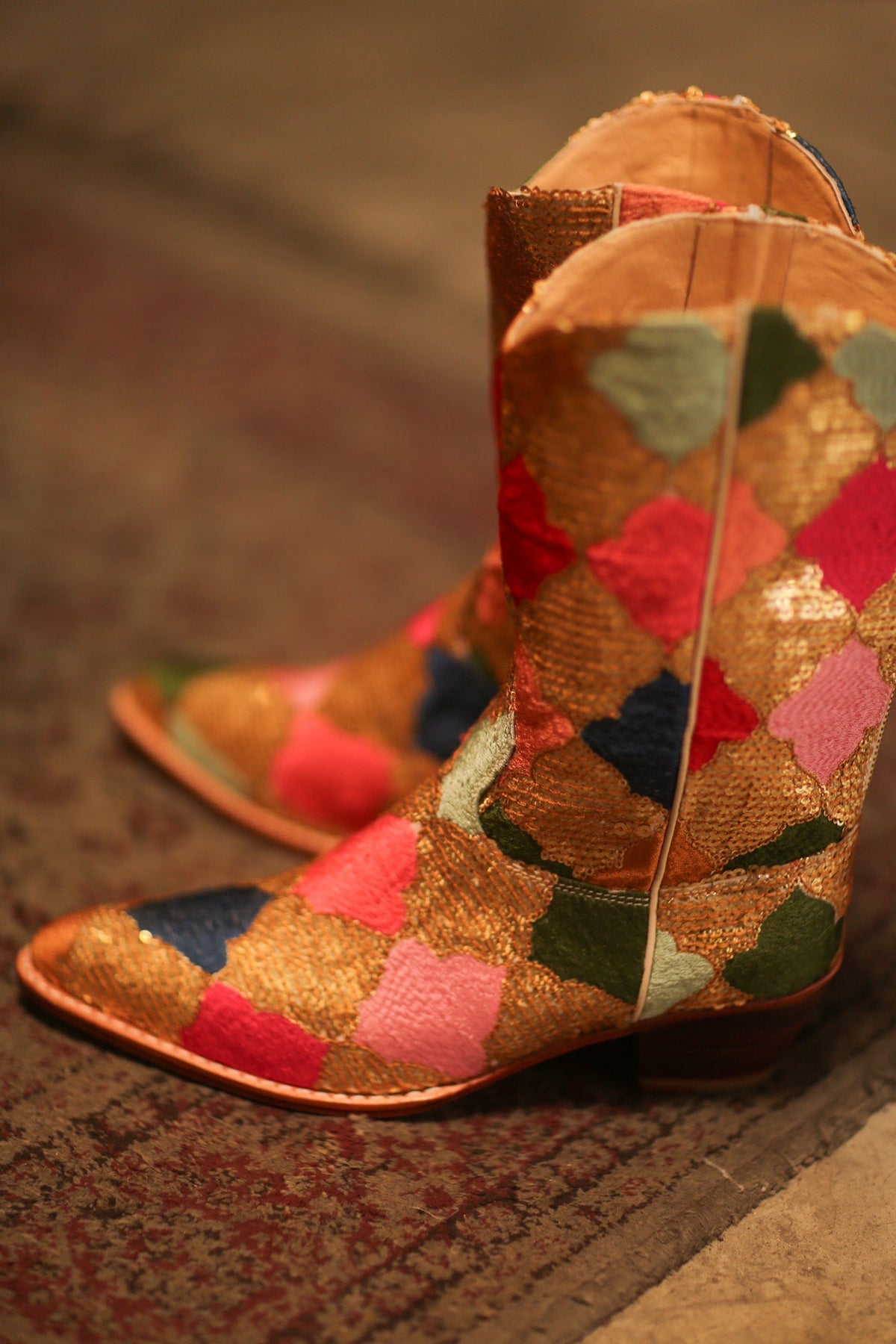 DIAMOND SEQUIN EMBROIDERED WESTERN BOOTS NILOTO - MOMO STUDIO BERLIN - Berlin Concept Store - sustainable & ethical fashion