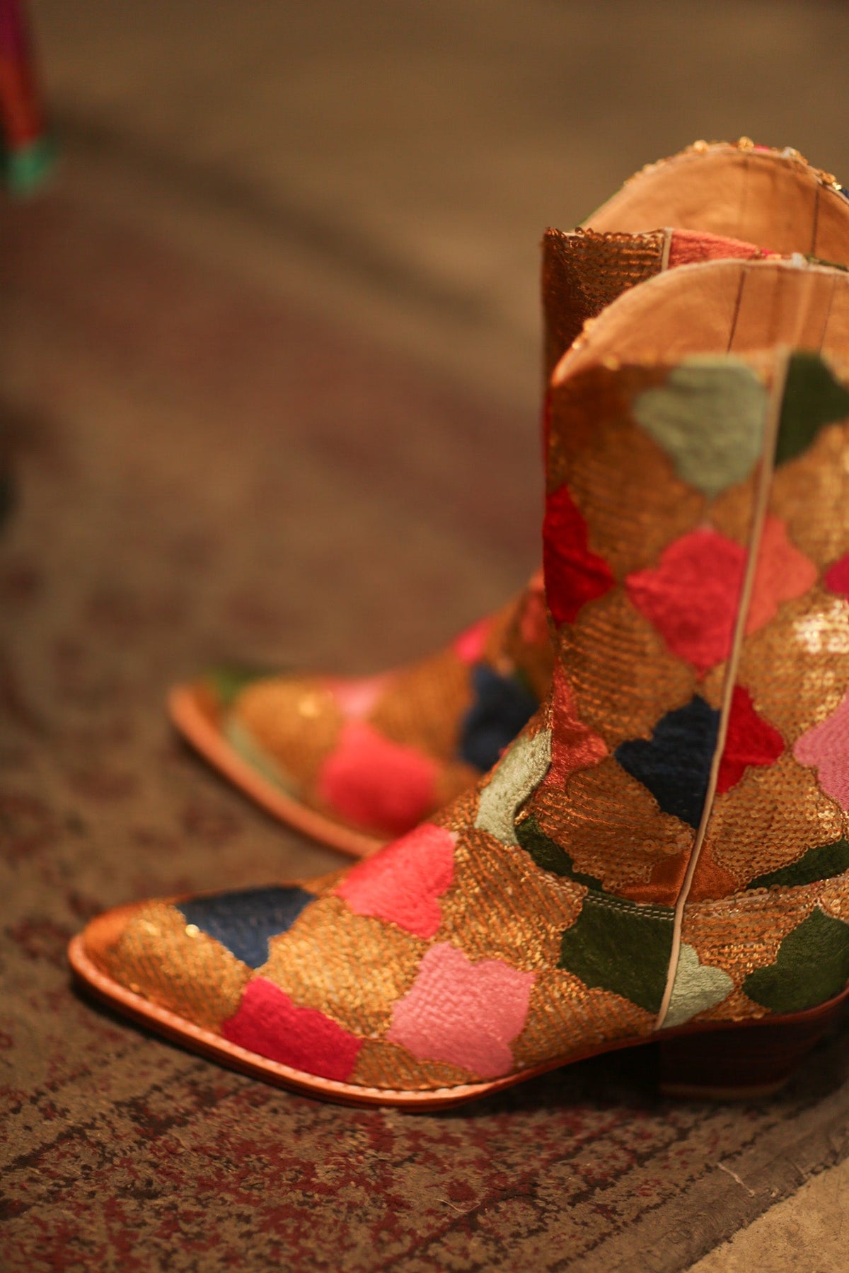 DIAMOND SEQUIN EMBROIDERED WESTERN BOOTS NILOTO - MOMO STUDIO BERLIN - Berlin Concept Store - sustainable & ethical fashion