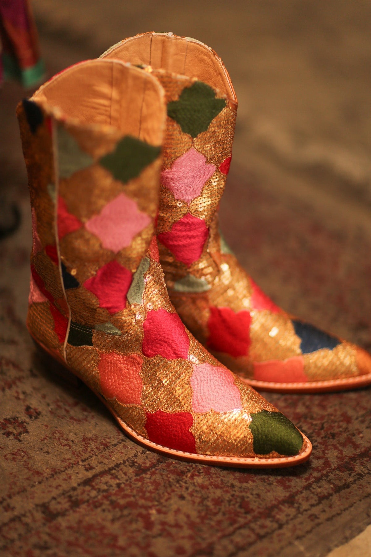 DIAMOND SEQUIN EMBROIDERED WESTERN BOOTS NILOTO - MOMO STUDIO BERLIN - Berlin Concept Store - sustainable & ethical fashion