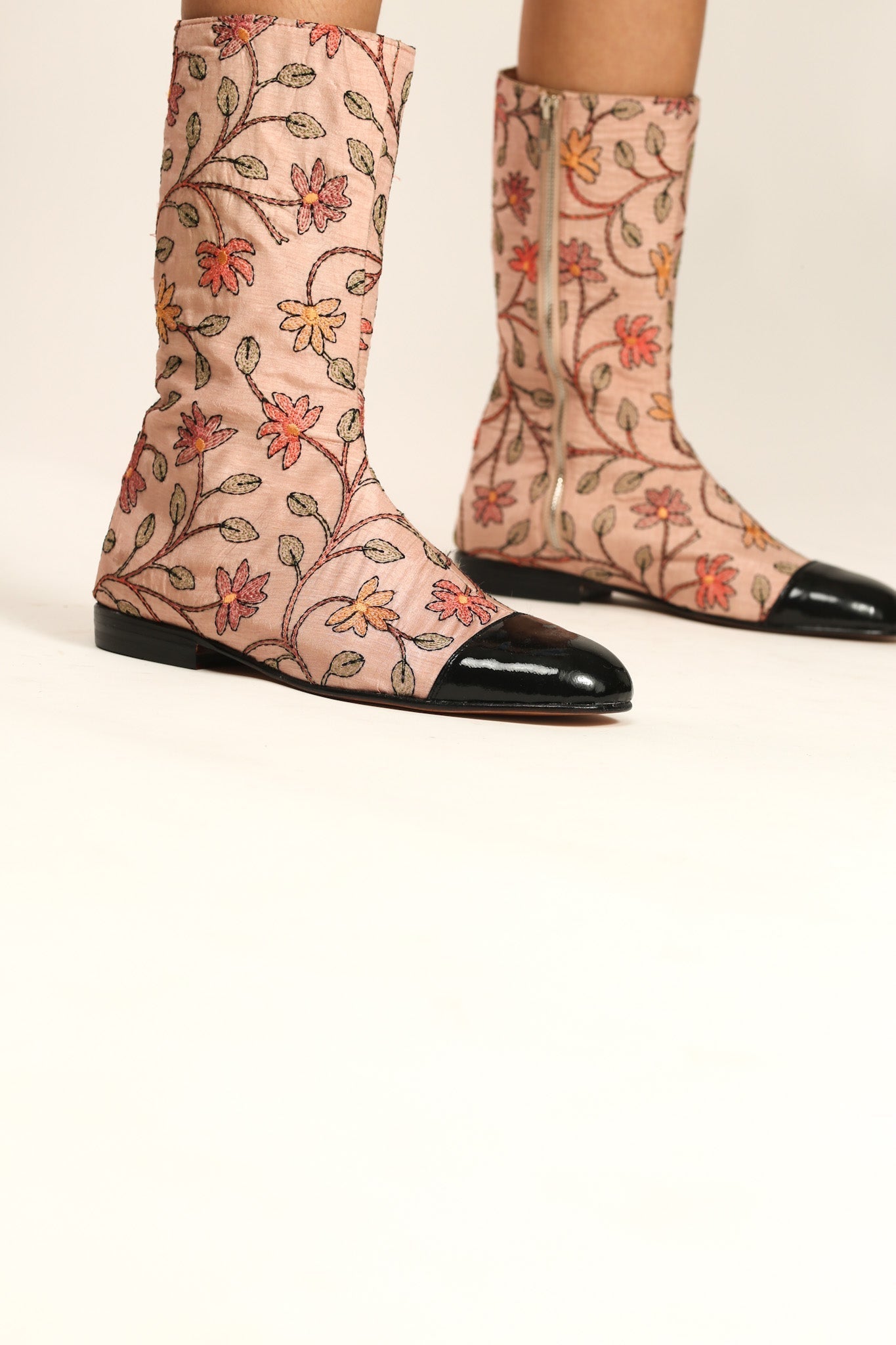 EMBROIDERED BLACK TOE CAP BOOTS DIANTHA - MOMO STUDIO BERLIN - Berlin Concept Store - sustainable & ethical fashion