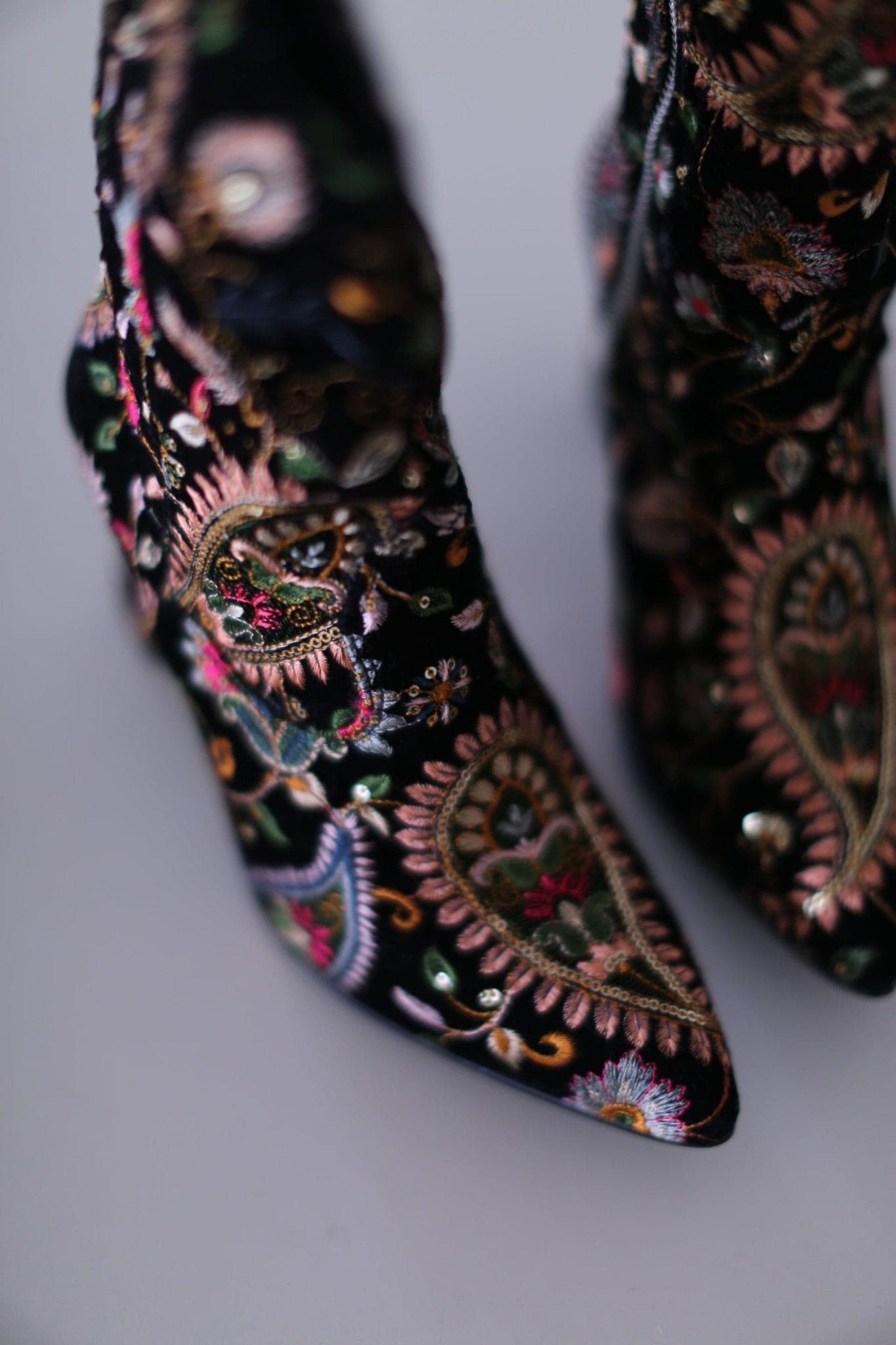 EMBROIDERED BOOTS LOUISE - MOMO STUDIO BERLIN - Berlin Concept Store - sustainable & ethical fashion