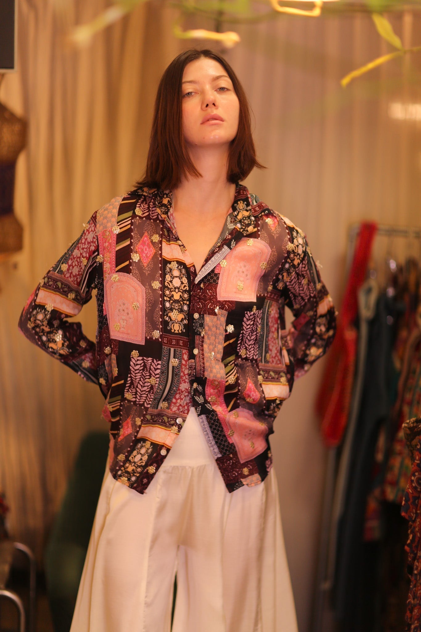 EMBROIDERED BOYFRIEND SHIRT BILLIE HONEY - MOMO STUDIO BERLIN - Berlin Concept Store - sustainable & ethical fashion
