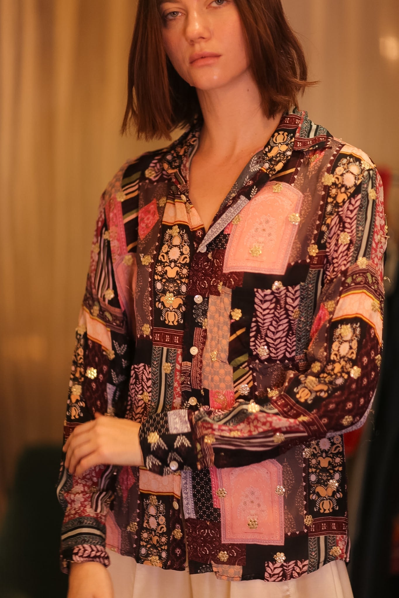 EMBROIDERED BOYFRIEND SHIRT BILLIE HONEY - MOMO STUDIO BERLIN - Berlin Concept Store - sustainable & ethical fashion