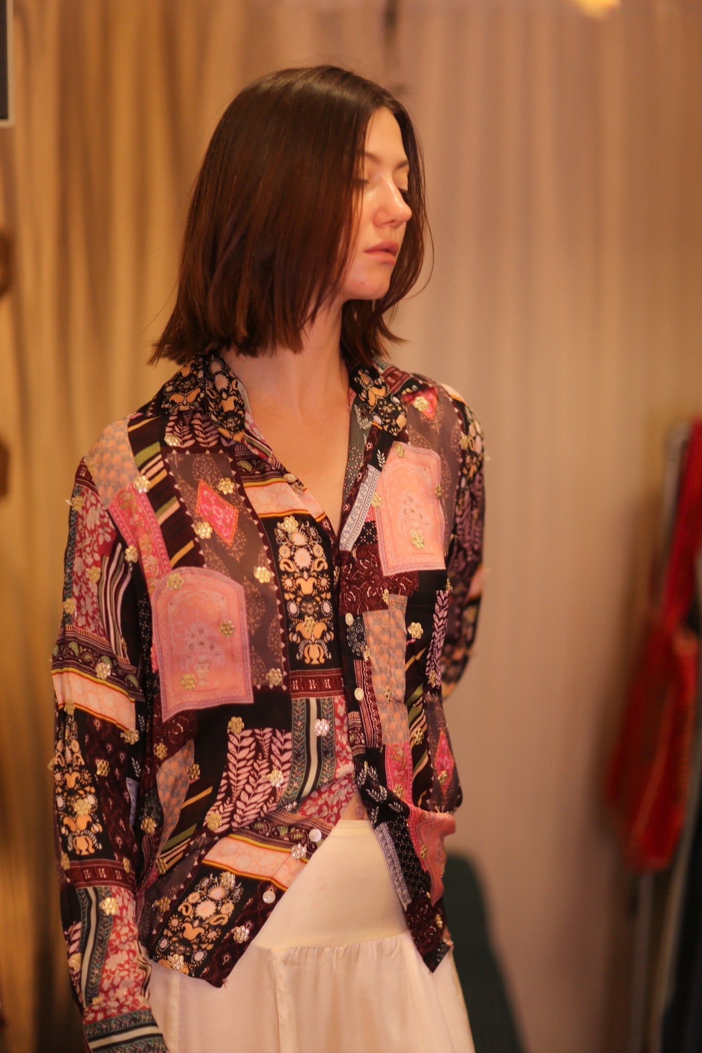 EMBROIDERED BOYFRIEND SHIRT BILLIE HONEY - MOMO STUDIO BERLIN - Berlin Concept Store - sustainable & ethical fashion