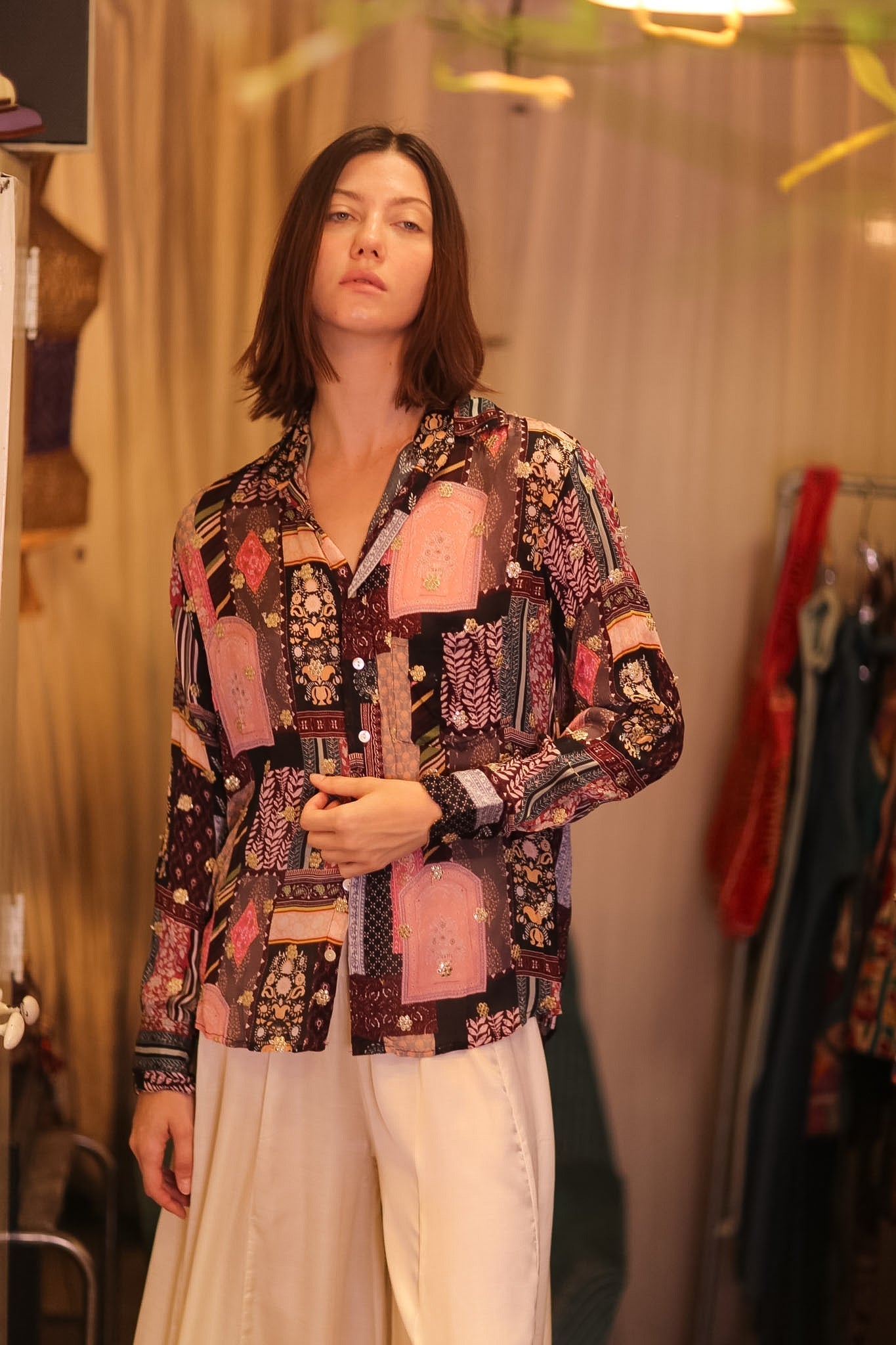 EMBROIDERED BOYFRIEND SHIRT BILLIE HONEY - MOMO STUDIO BERLIN - Berlin Concept Store - sustainable & ethical fashion
