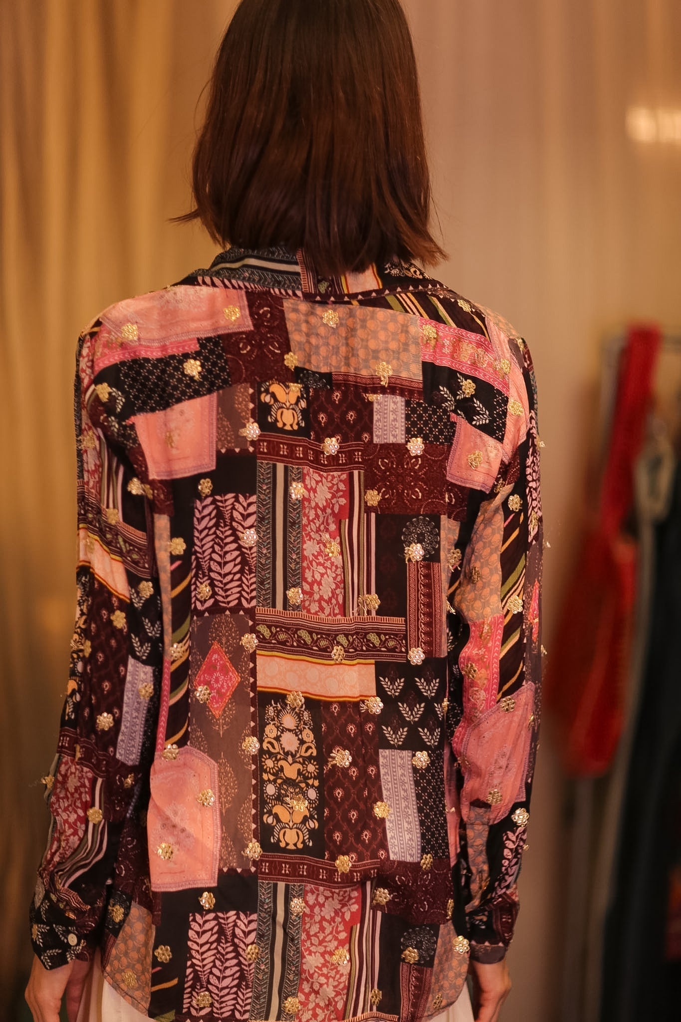 EMBROIDERED BOYFRIEND SHIRT BILLIE HONEY - MOMO STUDIO BERLIN - Berlin Concept Store - sustainable & ethical fashion