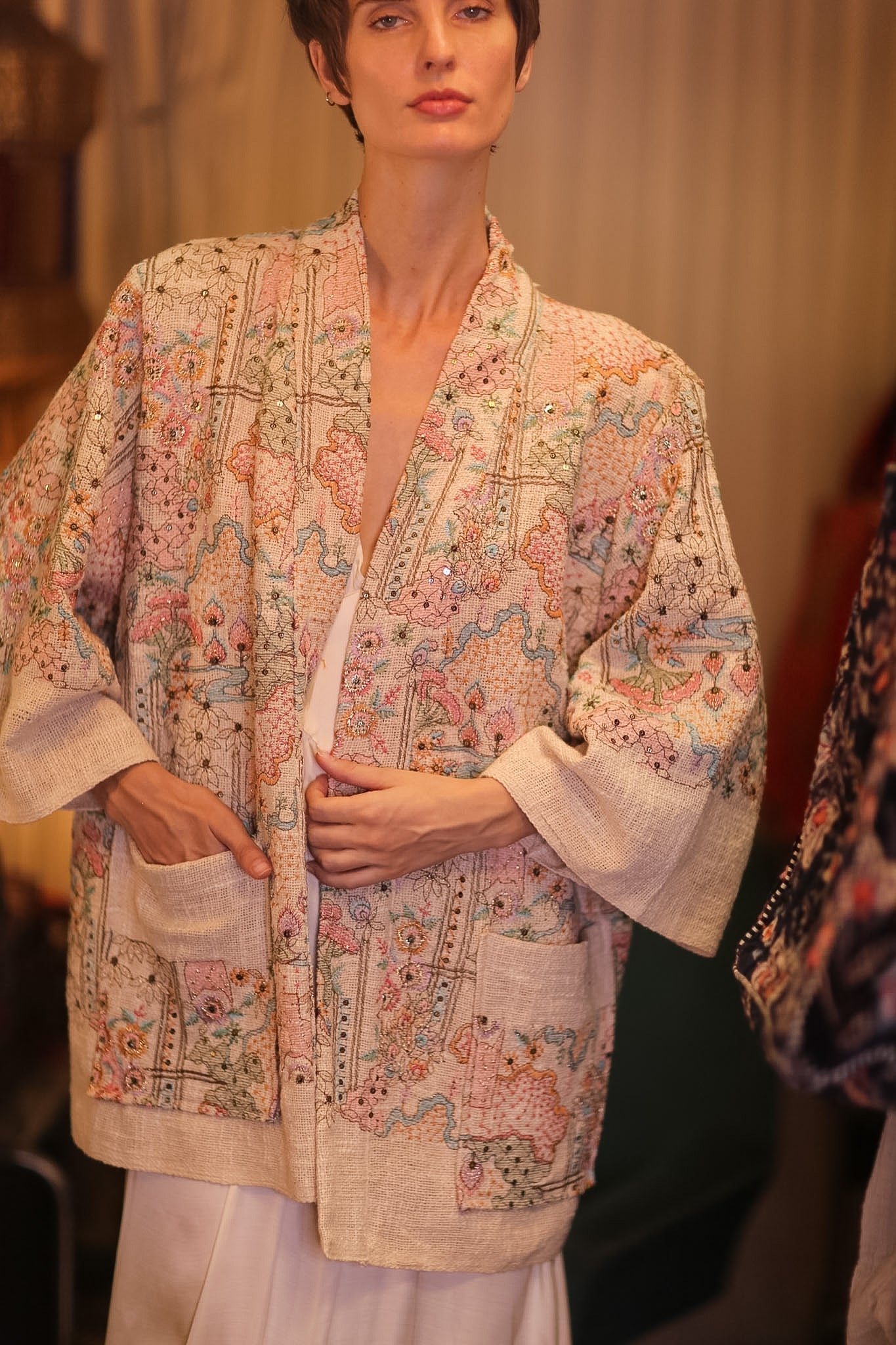 EMBROIDERED COTTON SHORT KIMONO PETALS - MOMO STUDIO BERLIN - Berlin Concept Store - sustainable & ethical fashion