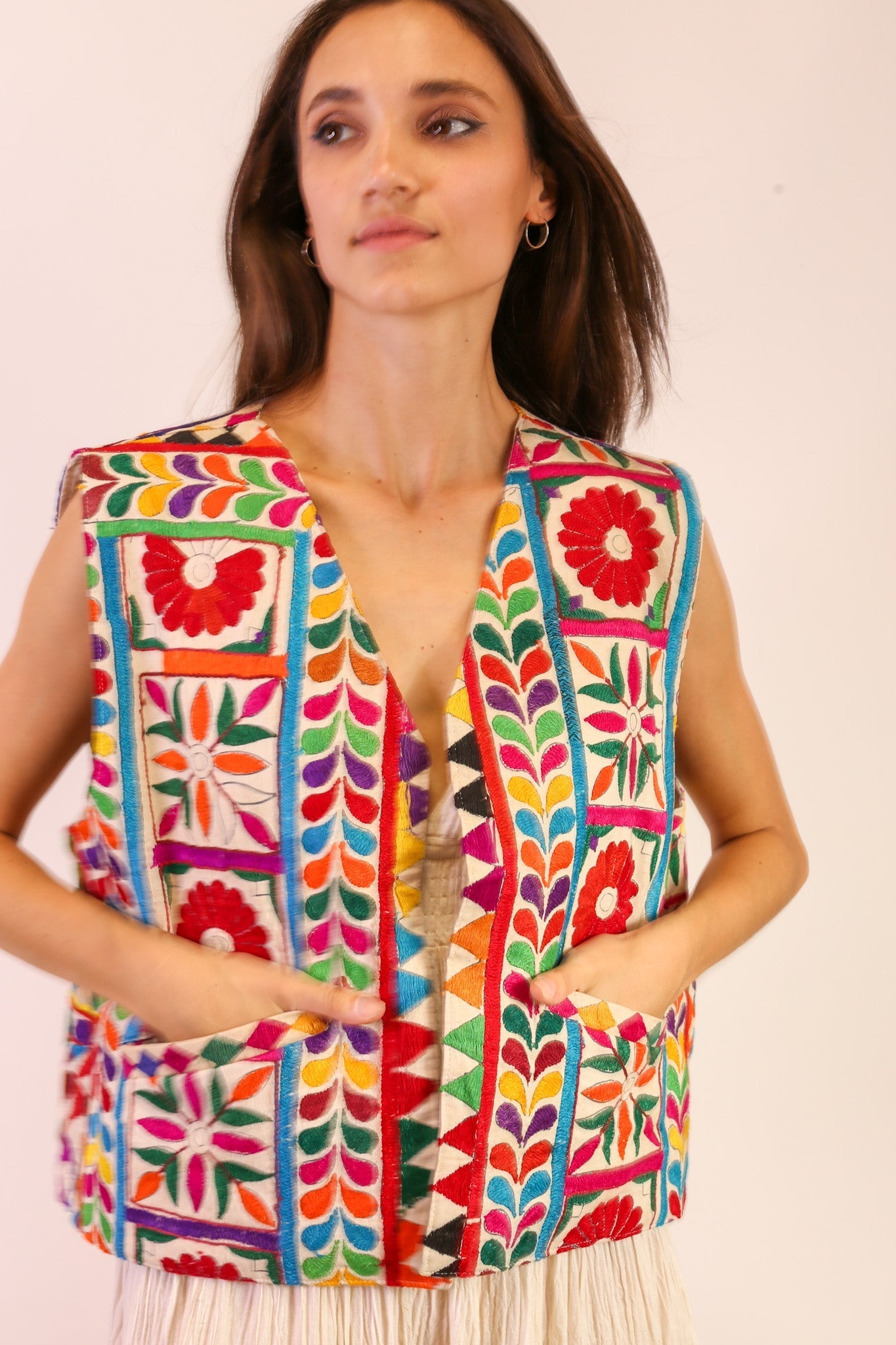 EMBROIDERED COTTON VEST TEKEL - MOMO STUDIO BERLIN - Berlin Concept Store - sustainable & ethical fashion