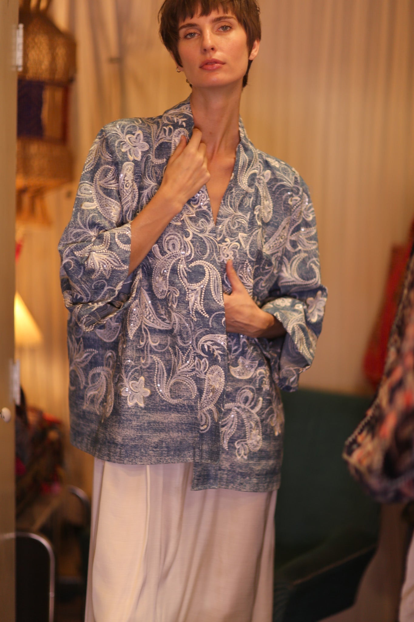 EMBROIDERED DENIM SHORT KIMONO LIPAS - MOMO STUDIO BERLIN - Berlin Concept Store - sustainable & ethical fashion