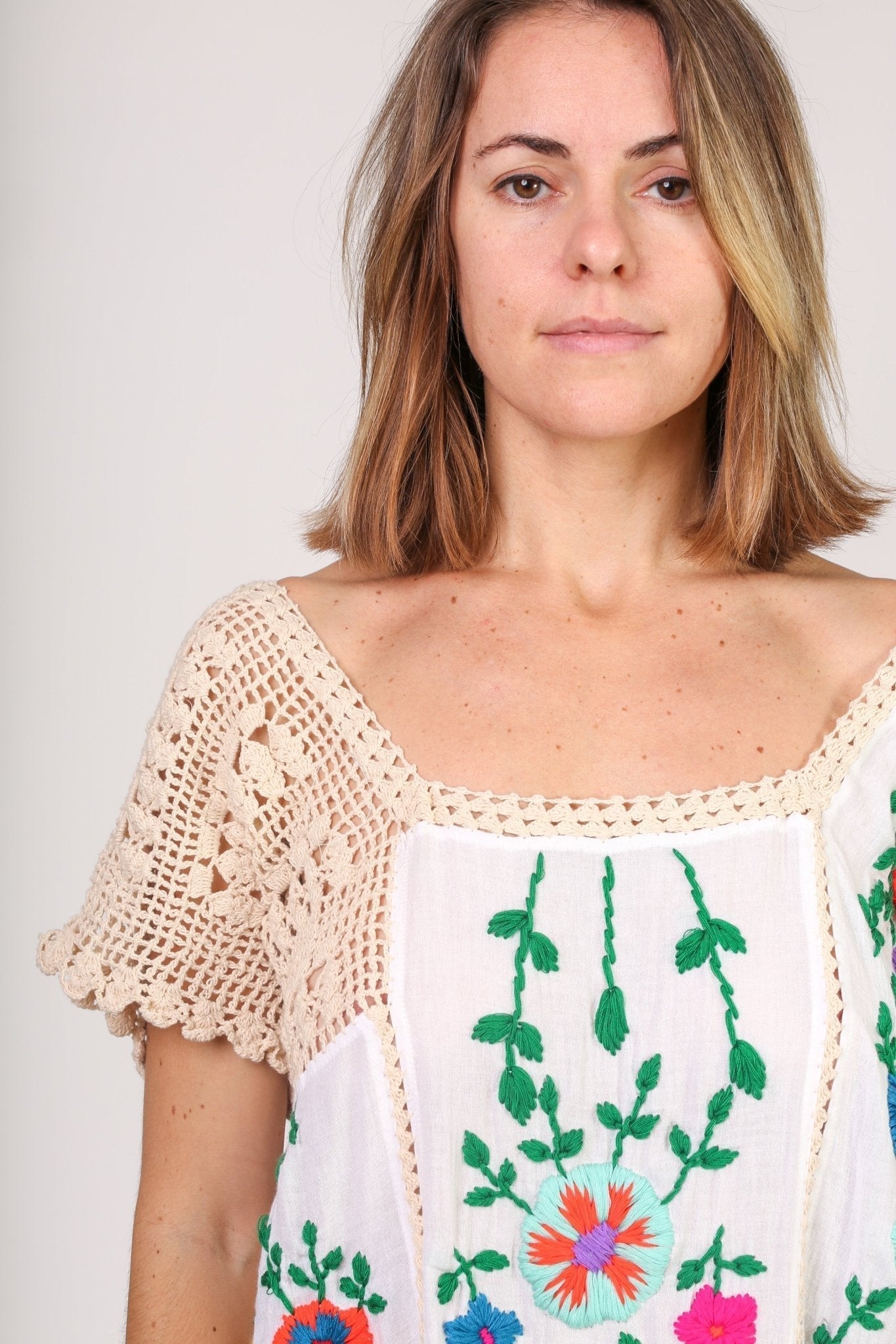 EMBROIDERED DRESS ISABELLE - MOMO STUDIO BERLIN - Berlin Concept Store - sustainable & ethical fashion