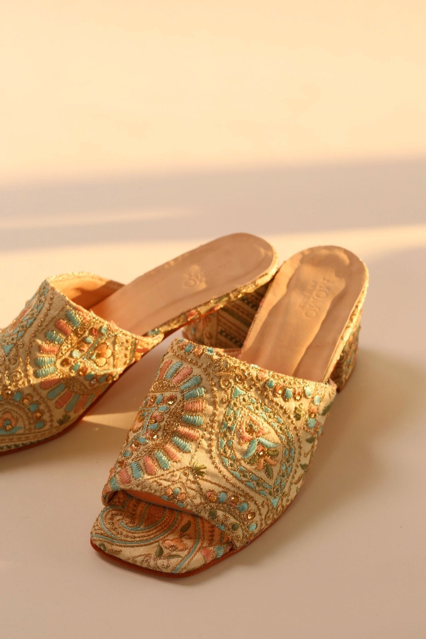 EMBROIDERED FLOWER SILK MULES MILTONA - MOMO STUDIO BERLIN - Berlin Concept Store - sustainable & ethical fashion