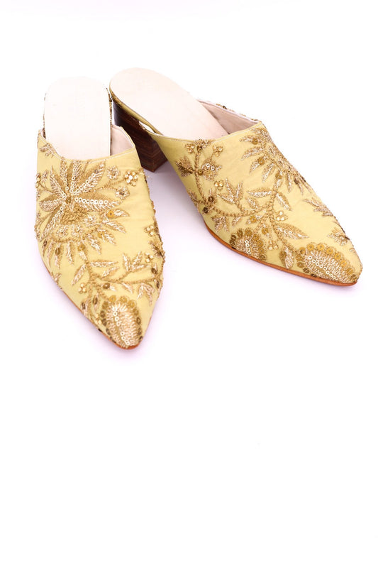 EMBROIDERED HEELED MULES ELLIE X ANTHROPOLOGIE - MOMO STUDIO BERLIN - Berlin Concept Store - sustainable & ethical fashion