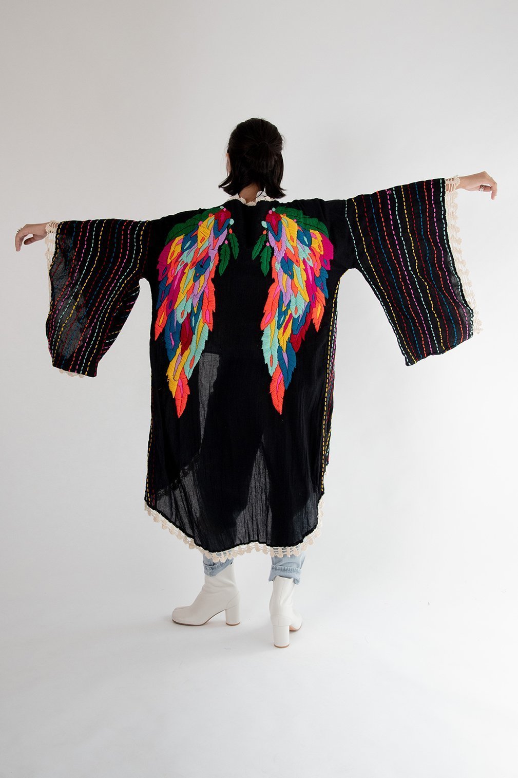 EMBROIDERED KAFTAN KIMONO BILA - MOMO STUDIO BERLIN - Berlin Concept Store - sustainable & ethical fashion