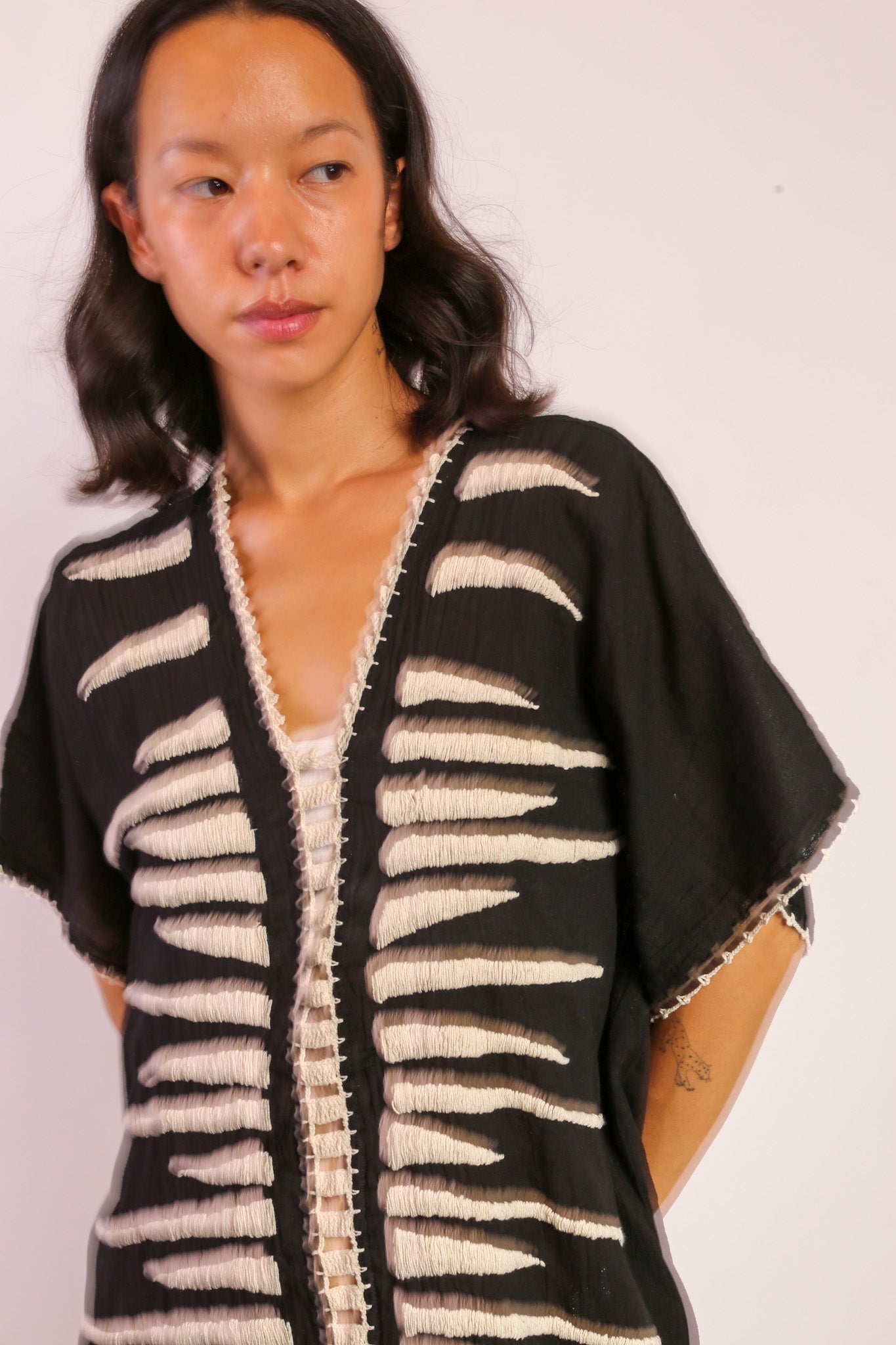 EMBROIDERED KAFTAN LILLY - MOMO STUDIO BERLIN - Berlin Concept Store - sustainable & ethical fashion