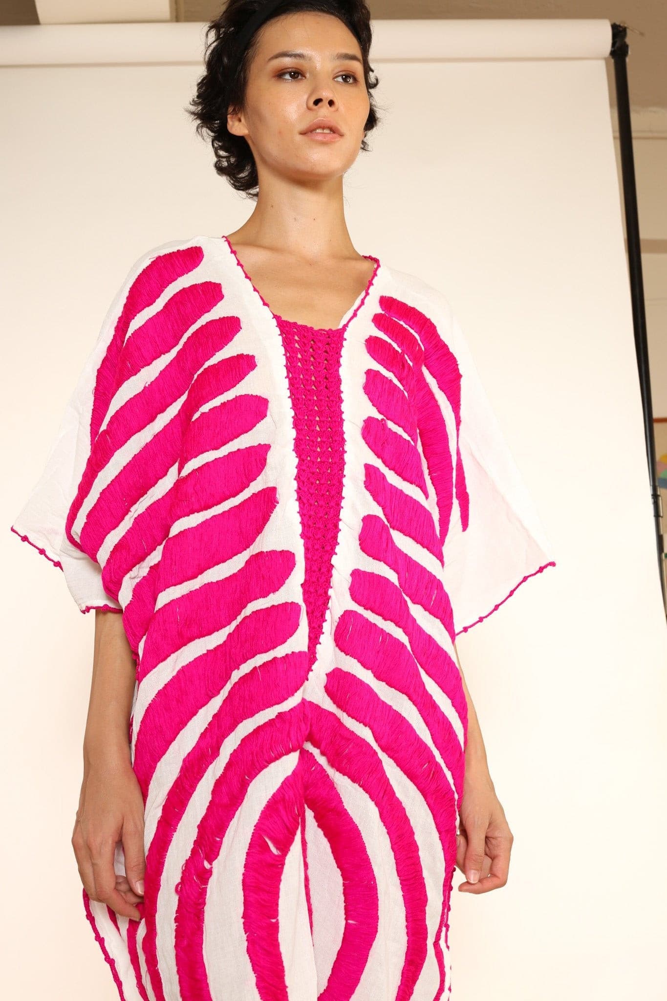 EMBROIDERED KAFTAN MARIE CLAIRE - MOMO STUDIO BERLIN - Berlin Concept Store - sustainable & ethical fashion