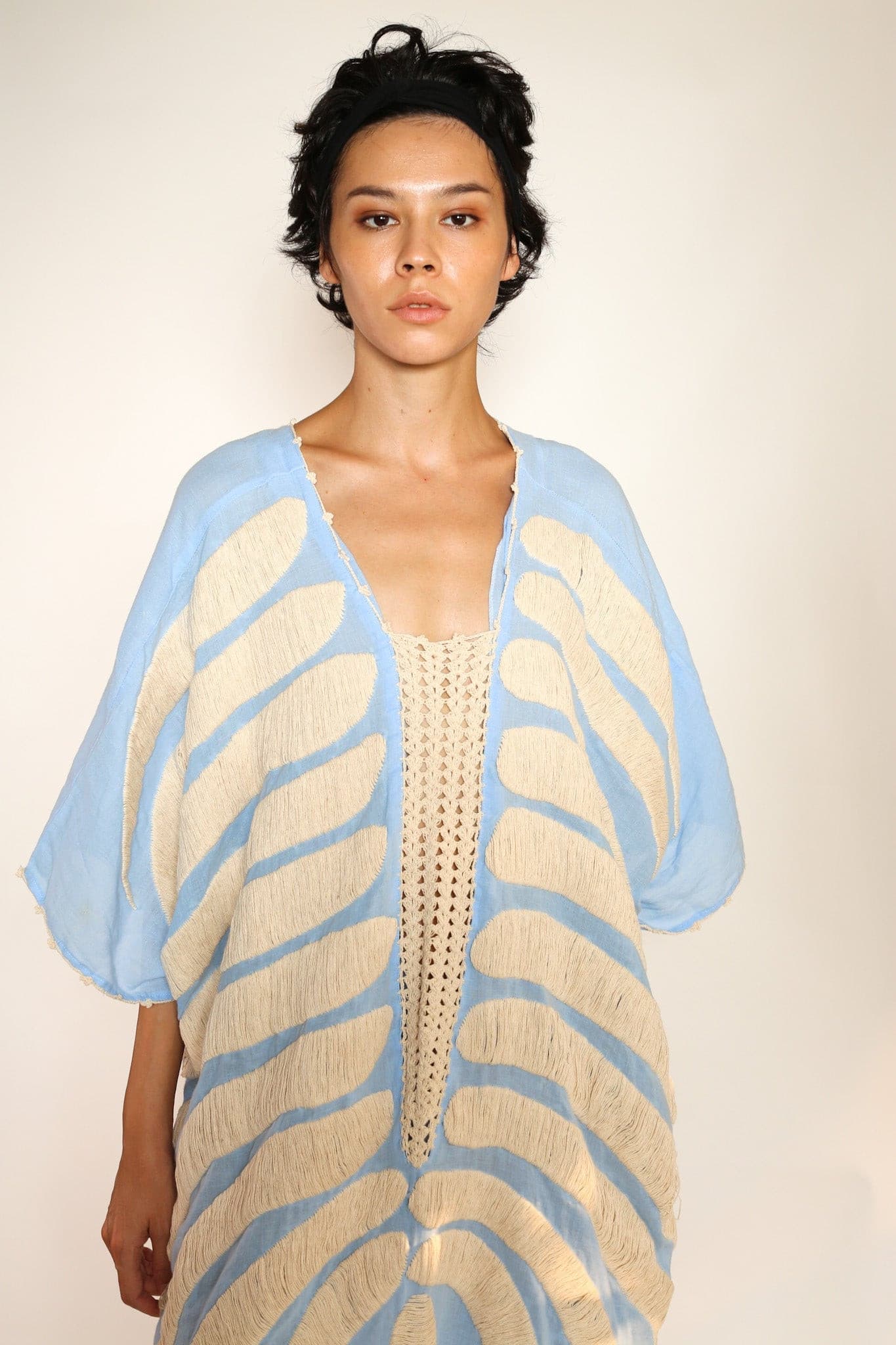 EMBROIDERED KAFTAN MARIE CLAIRE - MOMO STUDIO BERLIN - Berlin Concept Store - sustainable & ethical fashion