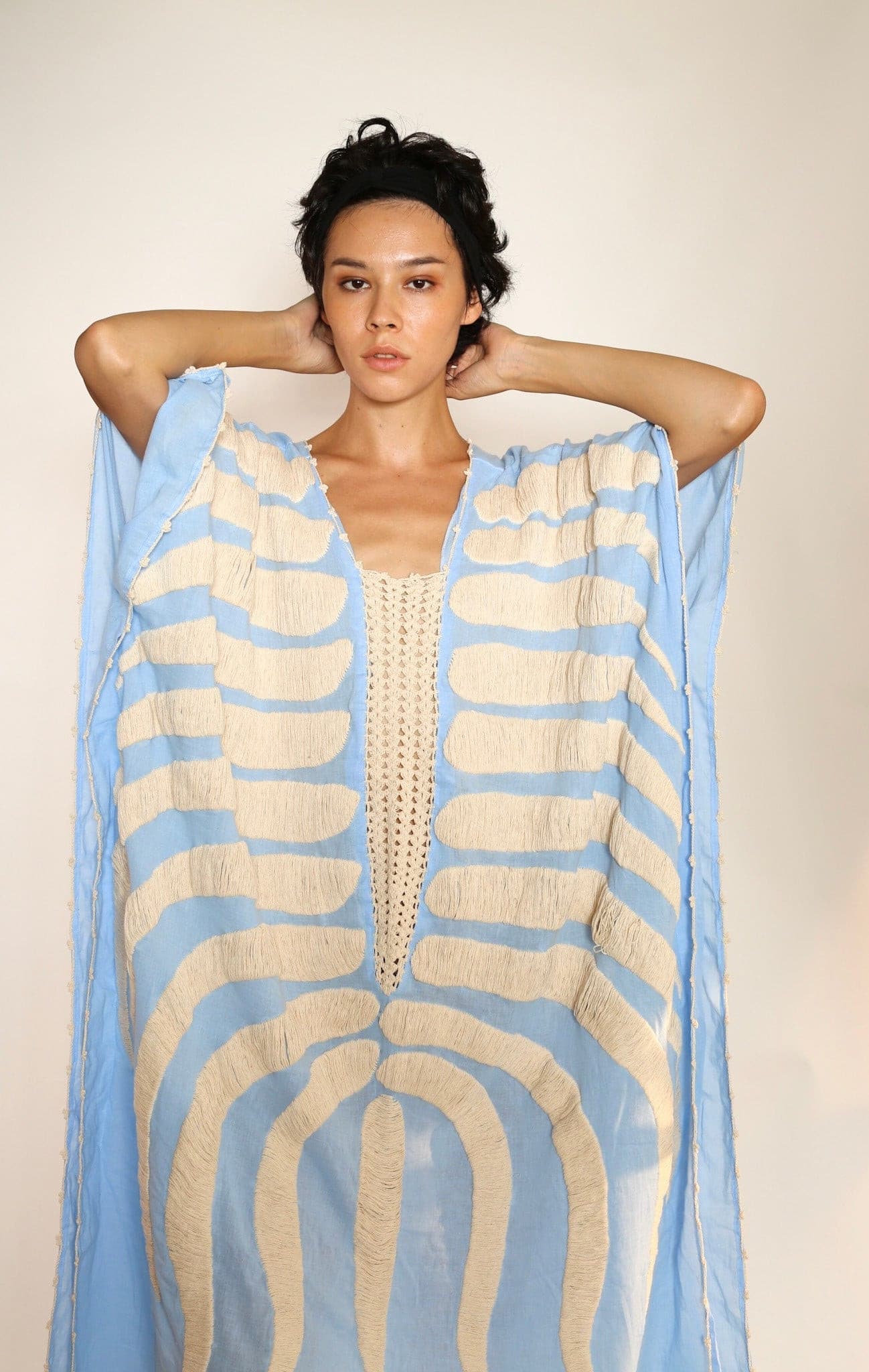 EMBROIDERED KAFTAN MARIE CLAIRE - MOMO STUDIO BERLIN - Berlin Concept Store - sustainable & ethical fashion