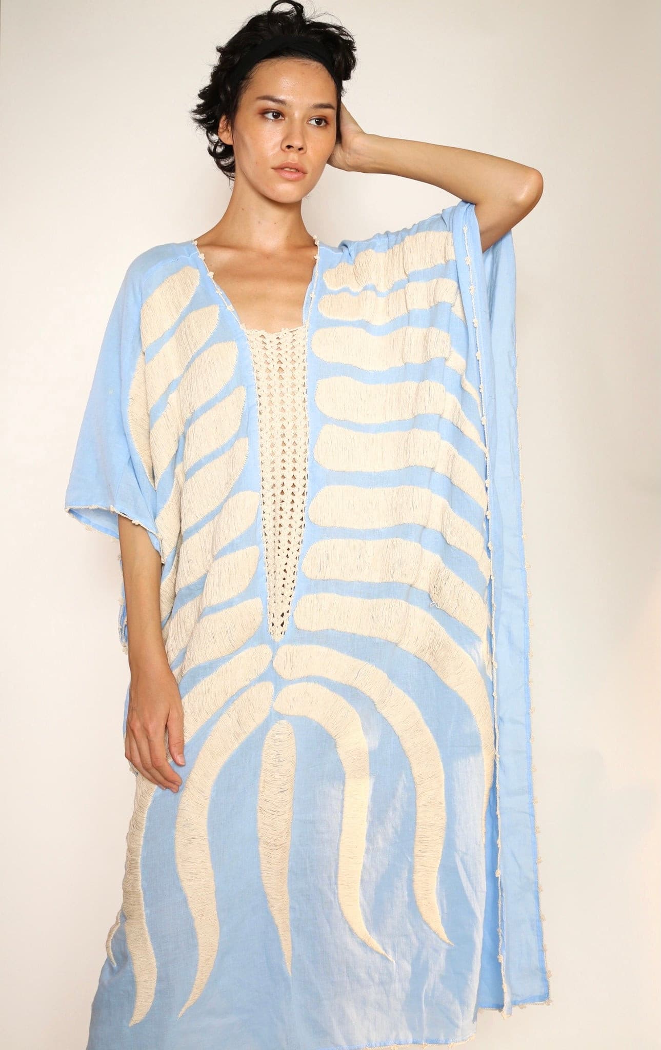 EMBROIDERED KAFTAN MARIE CLAIRE - MOMO STUDIO BERLIN - Berlin Concept Store - sustainable & ethical fashion