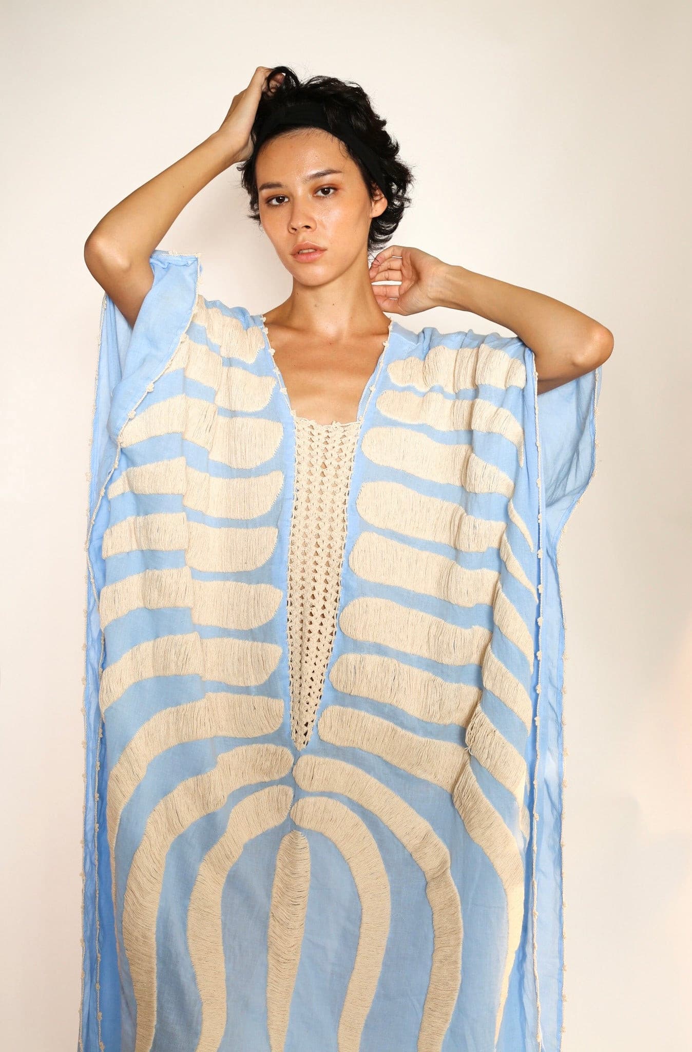 EMBROIDERED KAFTAN MARIE CLAIRE - MOMO STUDIO BERLIN - Berlin Concept Store - sustainable & ethical fashion